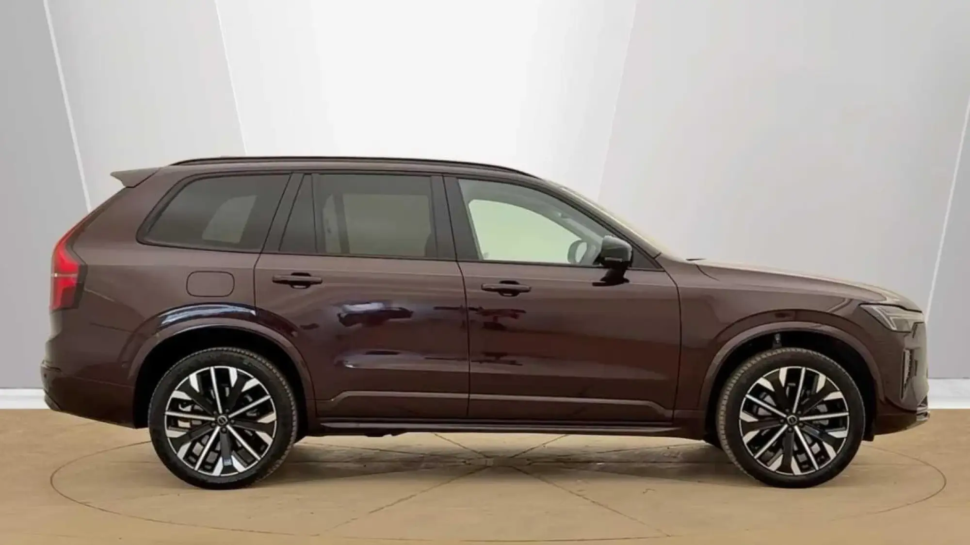 Volvo XC90 2.0 B5 MHEV Plus Auto 4WD Euro 6 (s/s) 5dr OY75LJV Image 2