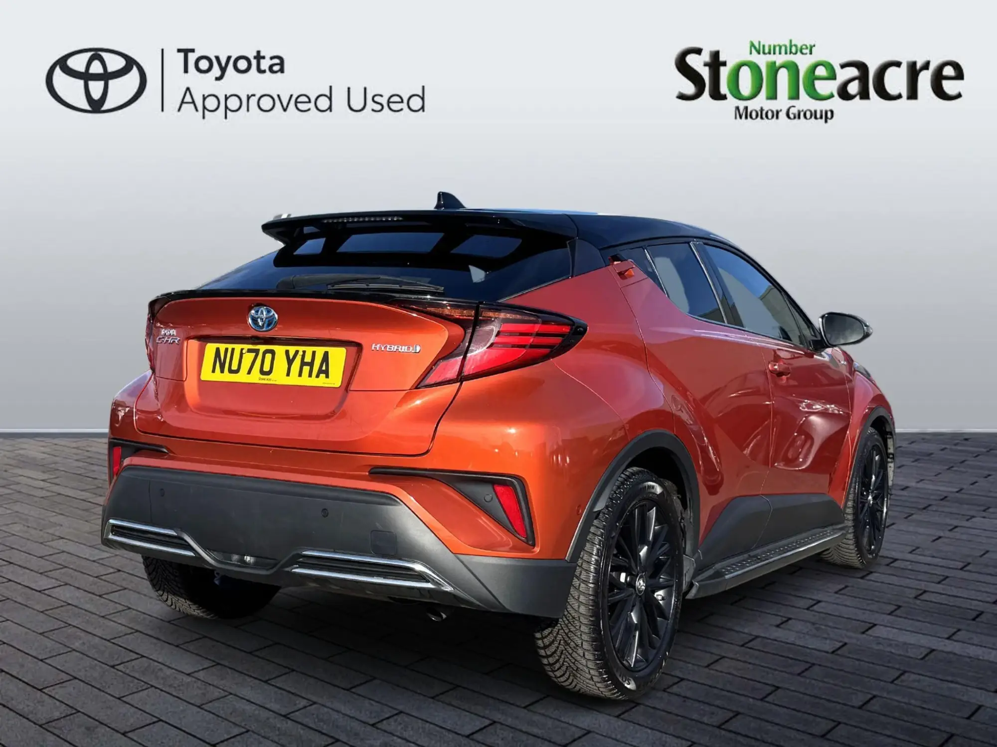 Toyota C-HR Self-Charging Hybrid 2.0 Hybrid Orange Edition 5dr CVT NU70YHA Image 3