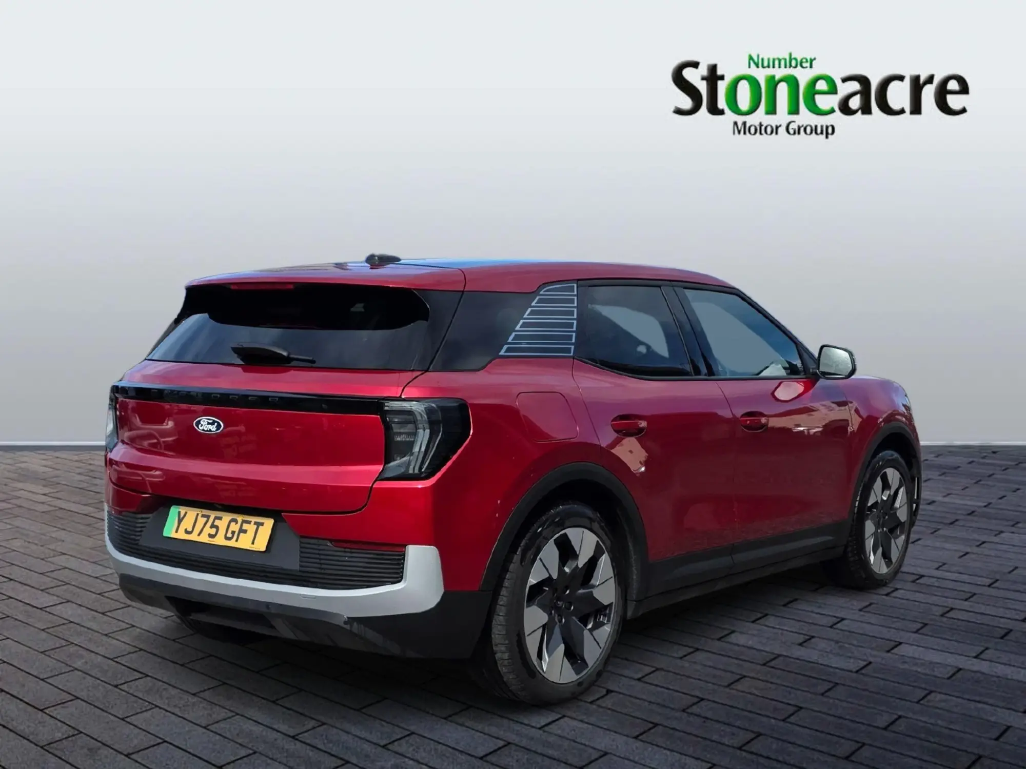 Ford Explorer Extended Range 77kWh Premium Auto 5dr YJ75GFT Image 3