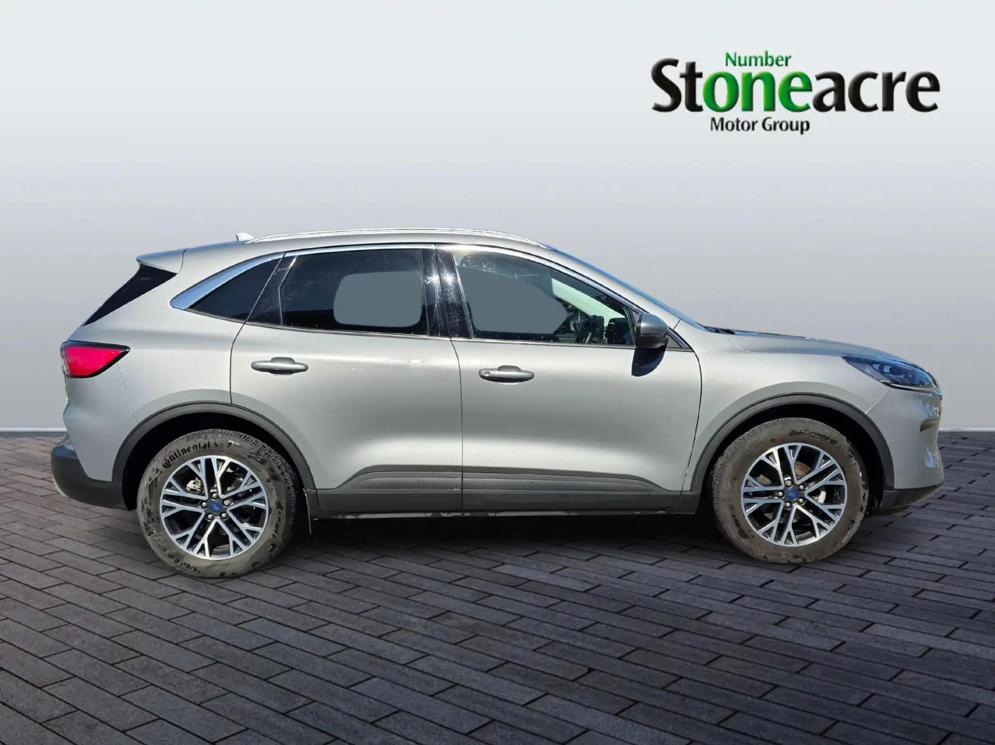 Ford Kuga 1.5 EcoBoost 150 Titanium Edition 5dr KX23RPO Image 2