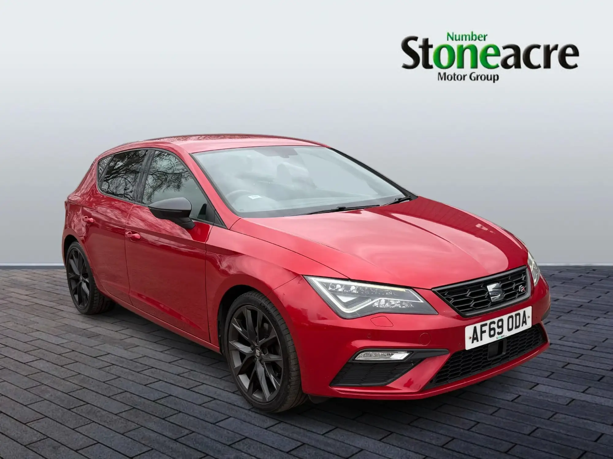 SEAT Leon 1.5 TSI EVO 150 FR Black Edition [EZ] 5dr AF69ODA Image 1