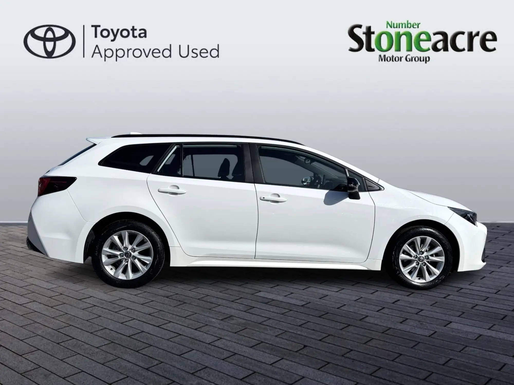 Toyota Corolla Touring Sports 1.8 Hybrid Icon 5dr CVT NV75AED Image 2