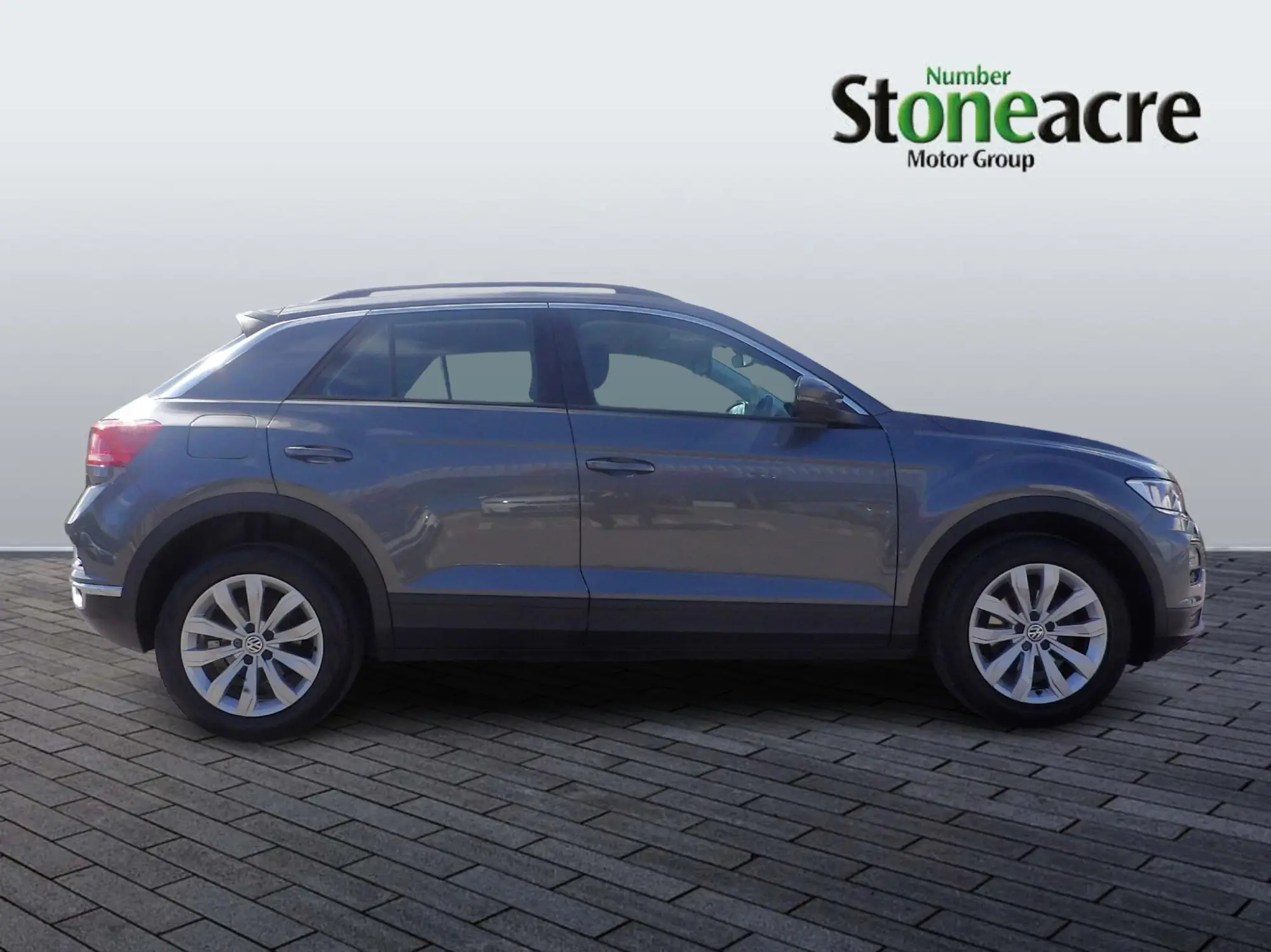 Volkswagen T-Roc 1.0 TSI SE Euro 6 (s/s) 5dr YX20YSN Image 2