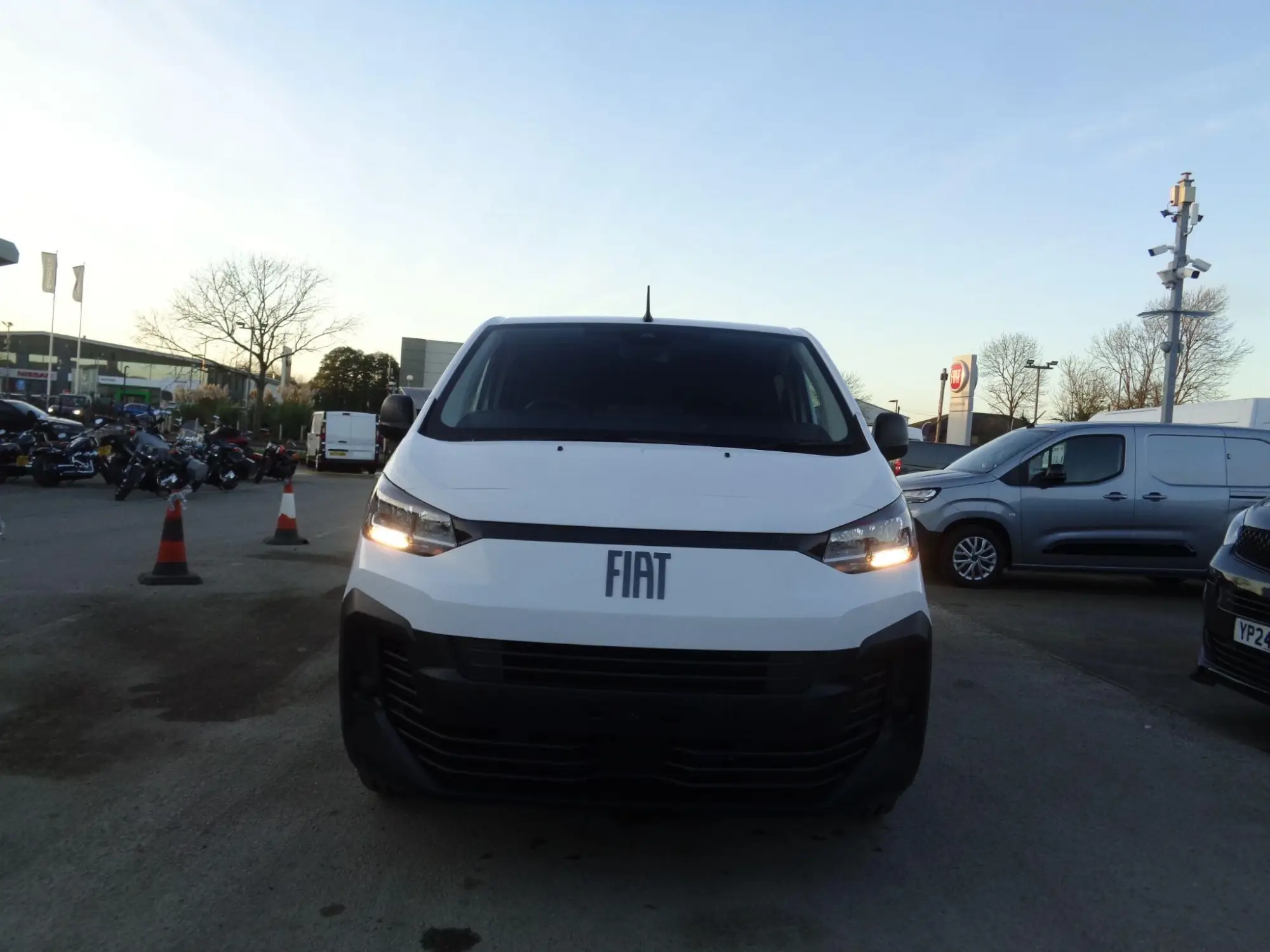 Fiat Scudo Crew Van 2.0 Multijet Crew Van SWB Euro 6 6dr YN75DOU Image 2