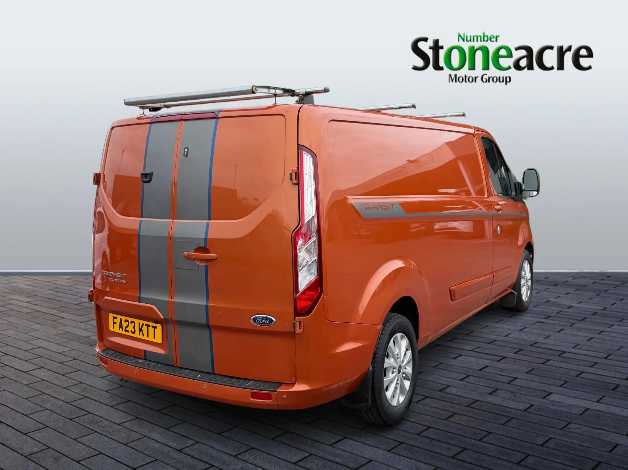 Ford Transit Custom Image 3