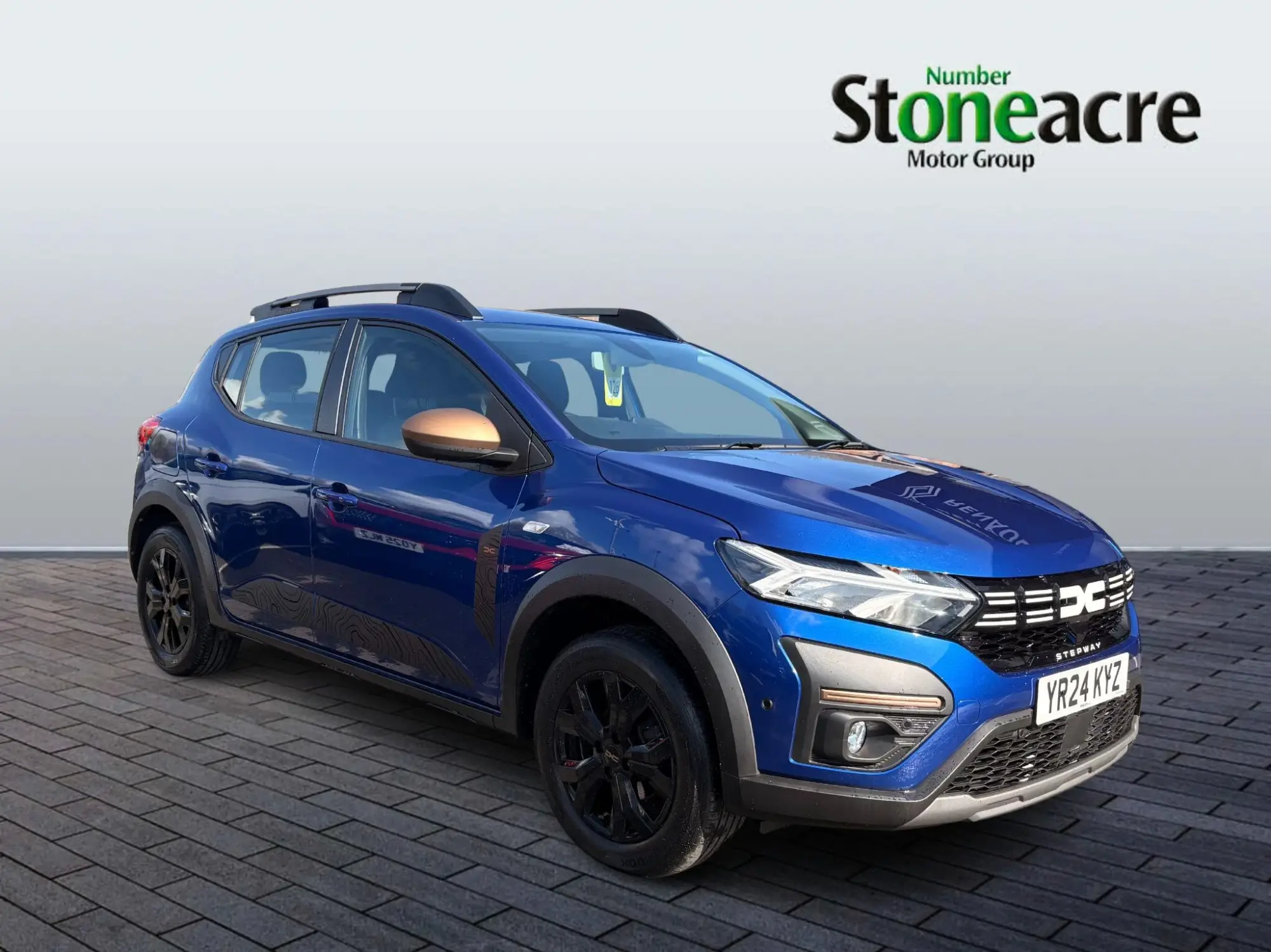 Dacia Sandero Stepway 1.0 TCe EXTREME CVT Euro 6 (s/s) 5dr YR24KYZ Image 1
