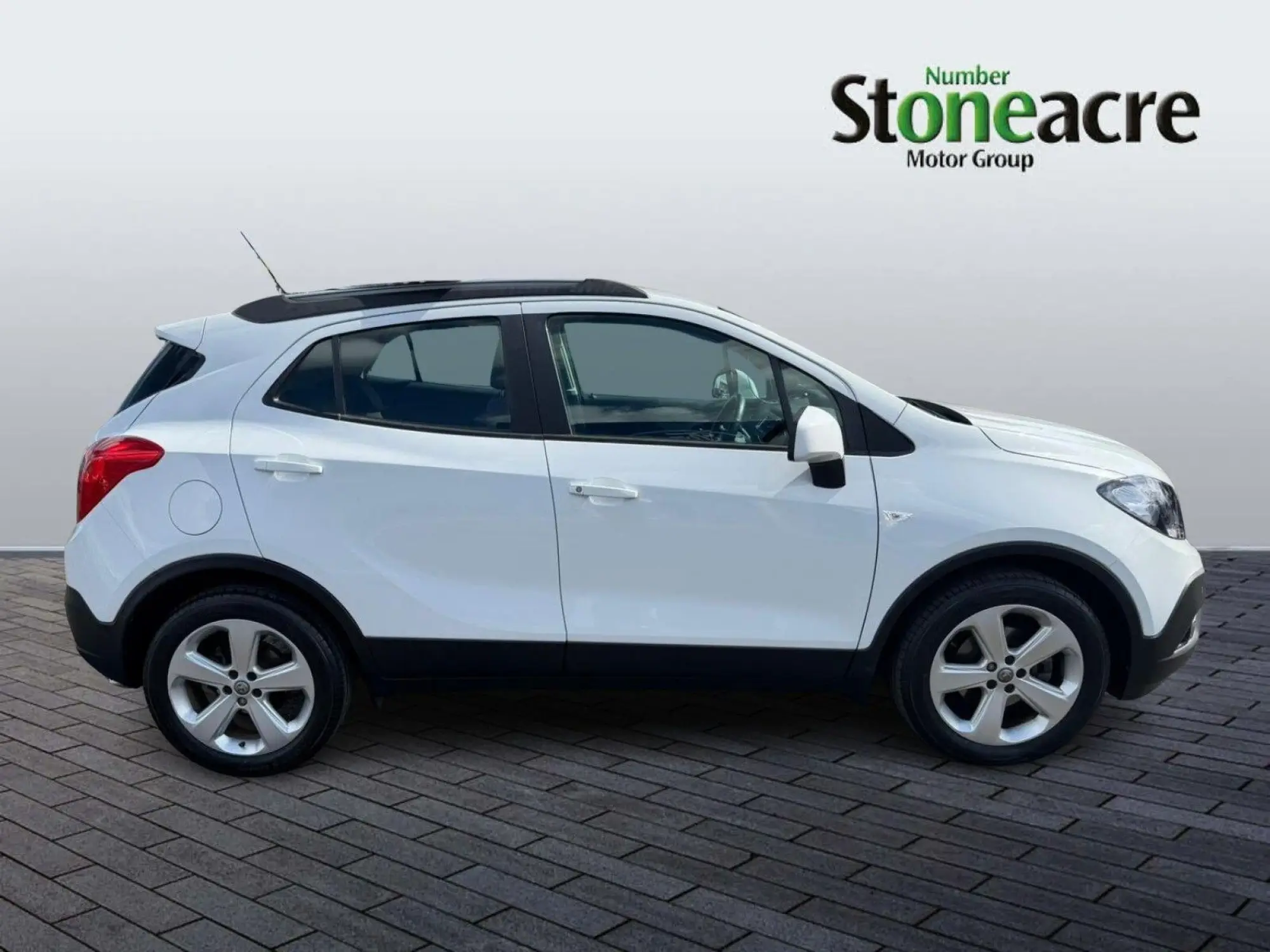 Vauxhall Mokka 1.6 CDTi Tech Line 2WD Euro 6 (s/s) 5dr FY65PGK Image 2