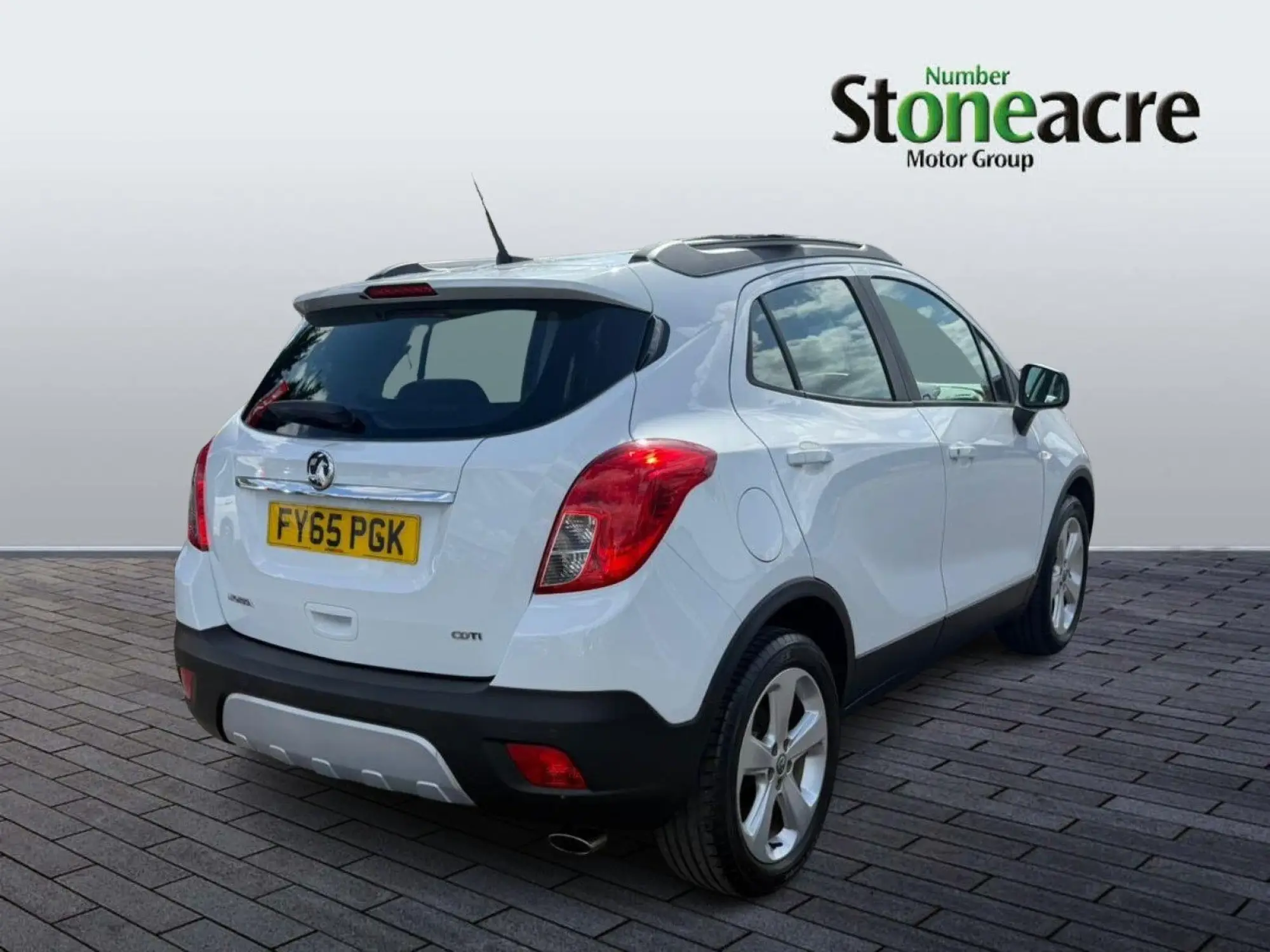 Vauxhall Mokka 1.6 CDTi Tech Line 2WD Euro 6 (s/s) 5dr FY65PGK Image 3