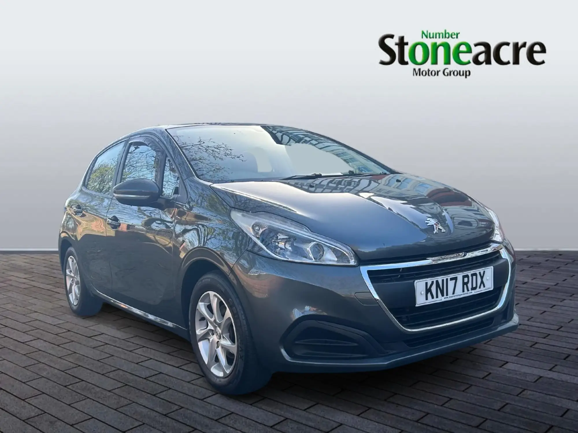 Peugeot 208 1.2 PureTech Active Euro 6 5dr KN17RDX Image 1