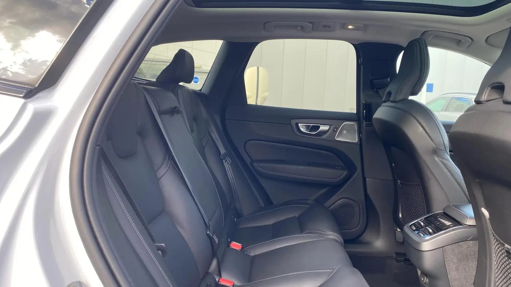 Volvo XC60 Image 14