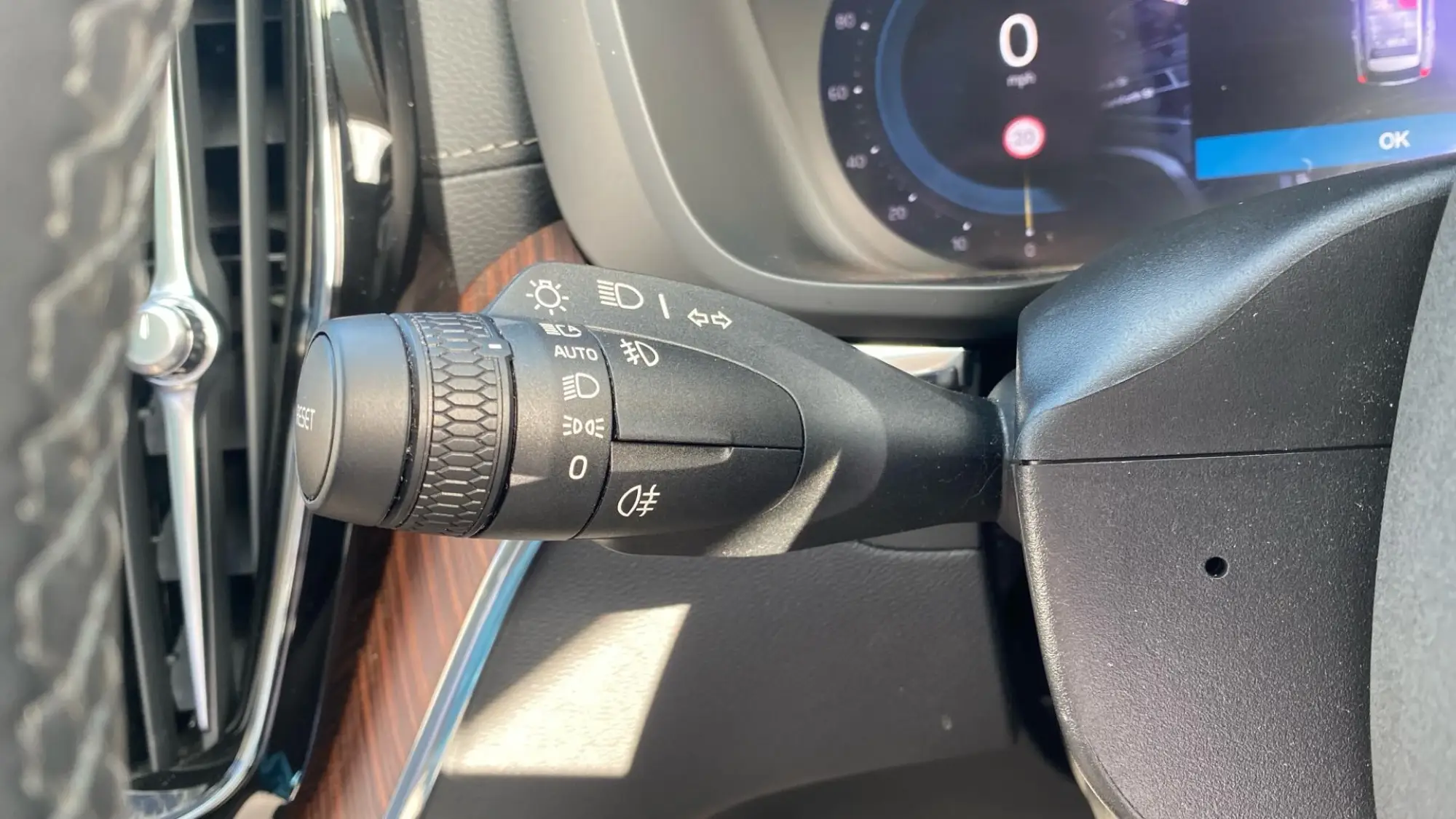 Volvo XC60 Image 16