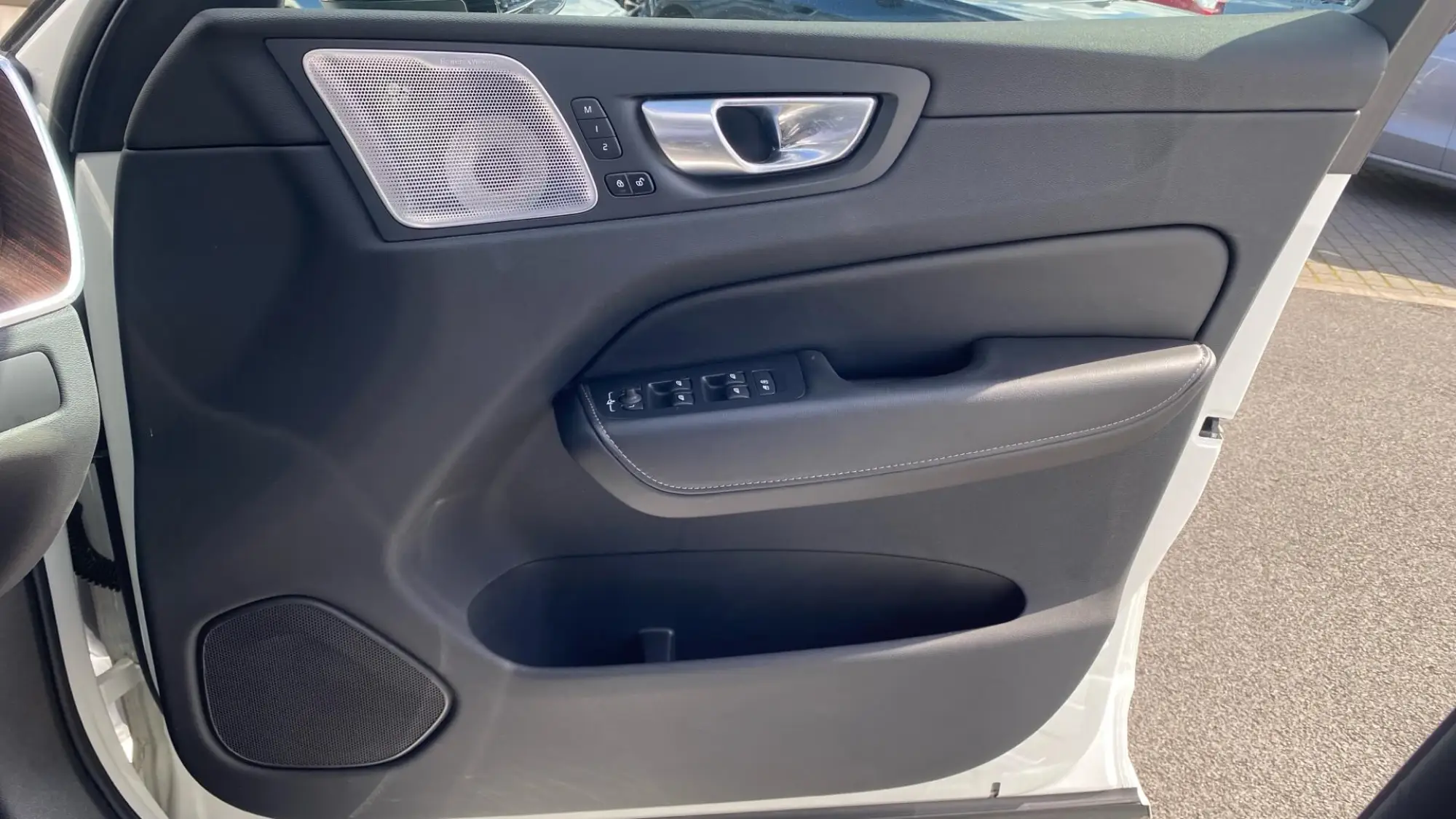 Volvo XC60 Image 25