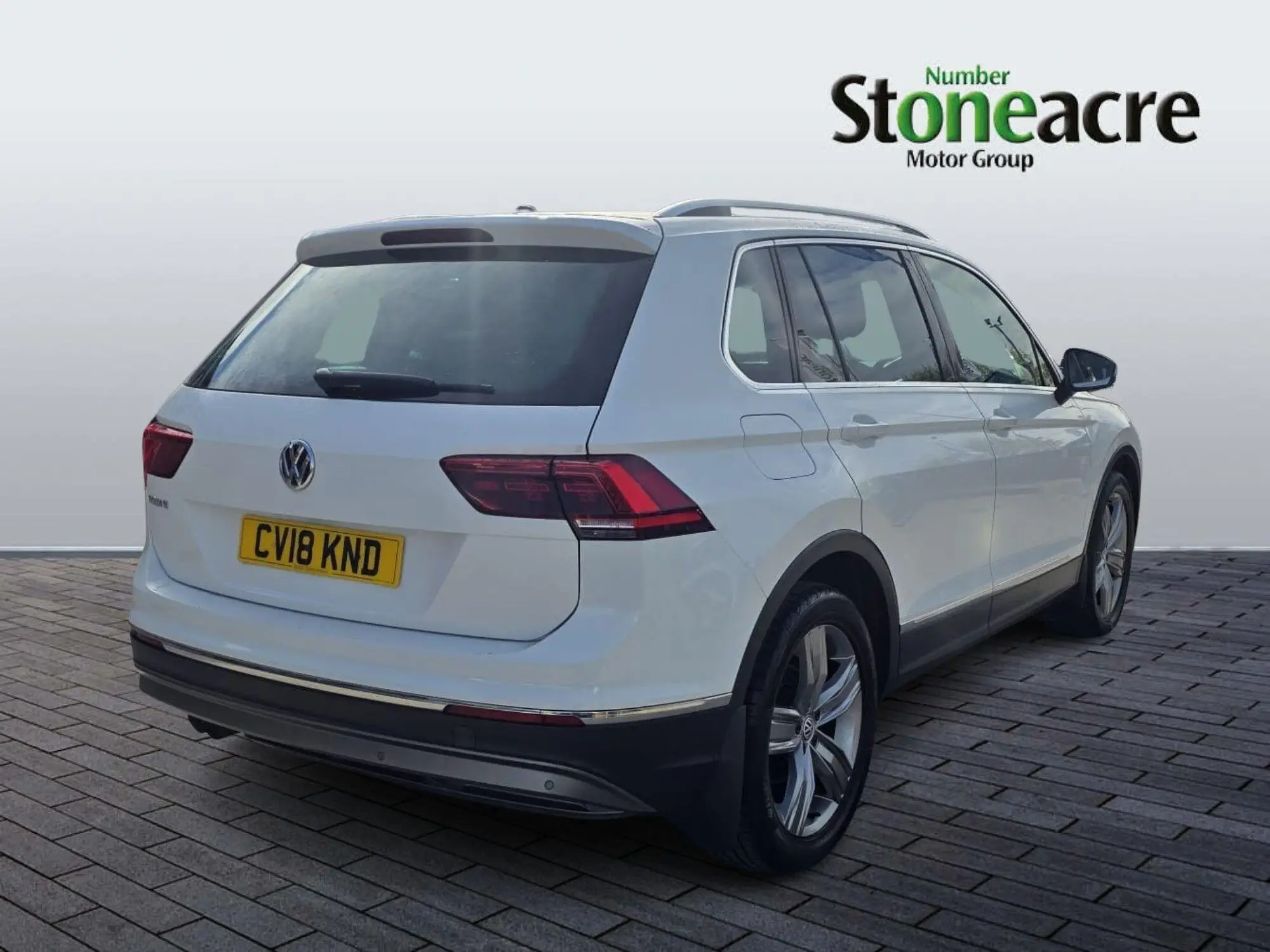 Volkswagen Tiguan 2.0 TDI SEL Euro 6 (s/s) 5dr CV18KND Image 3