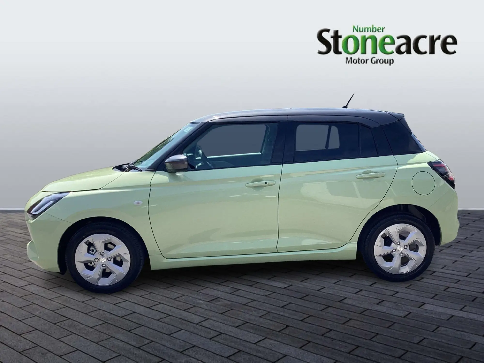 Suzuki Swift Image 8