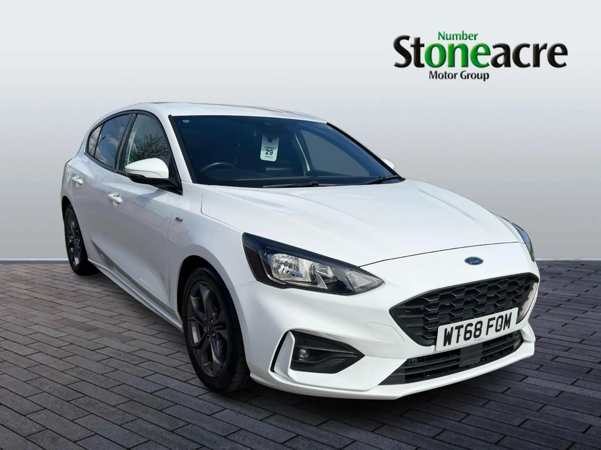 Ford Focus 1.0T EcoBoost ST-Line Euro 6 (s/s) 5dr WT68FOM Image 1
