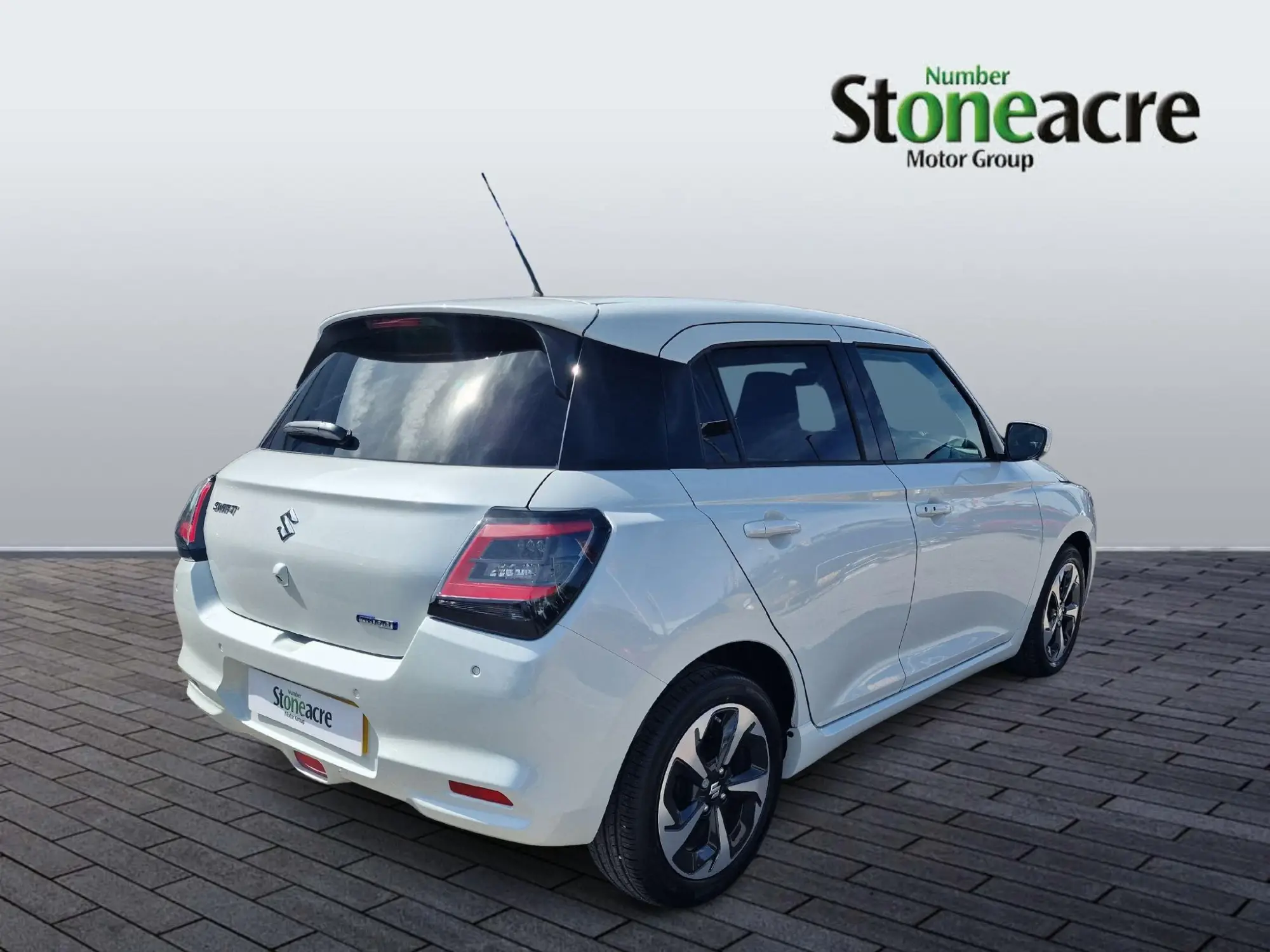 Suzuki Swift Image 9