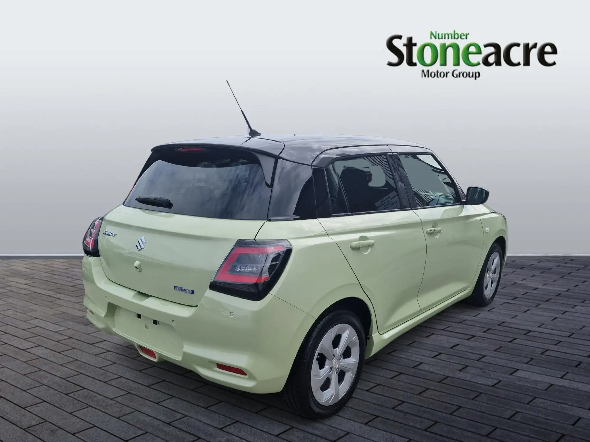 Suzuki Swift 1.2 MHEV Motion CVT Euro 6 (s/s) 5dr Image 3