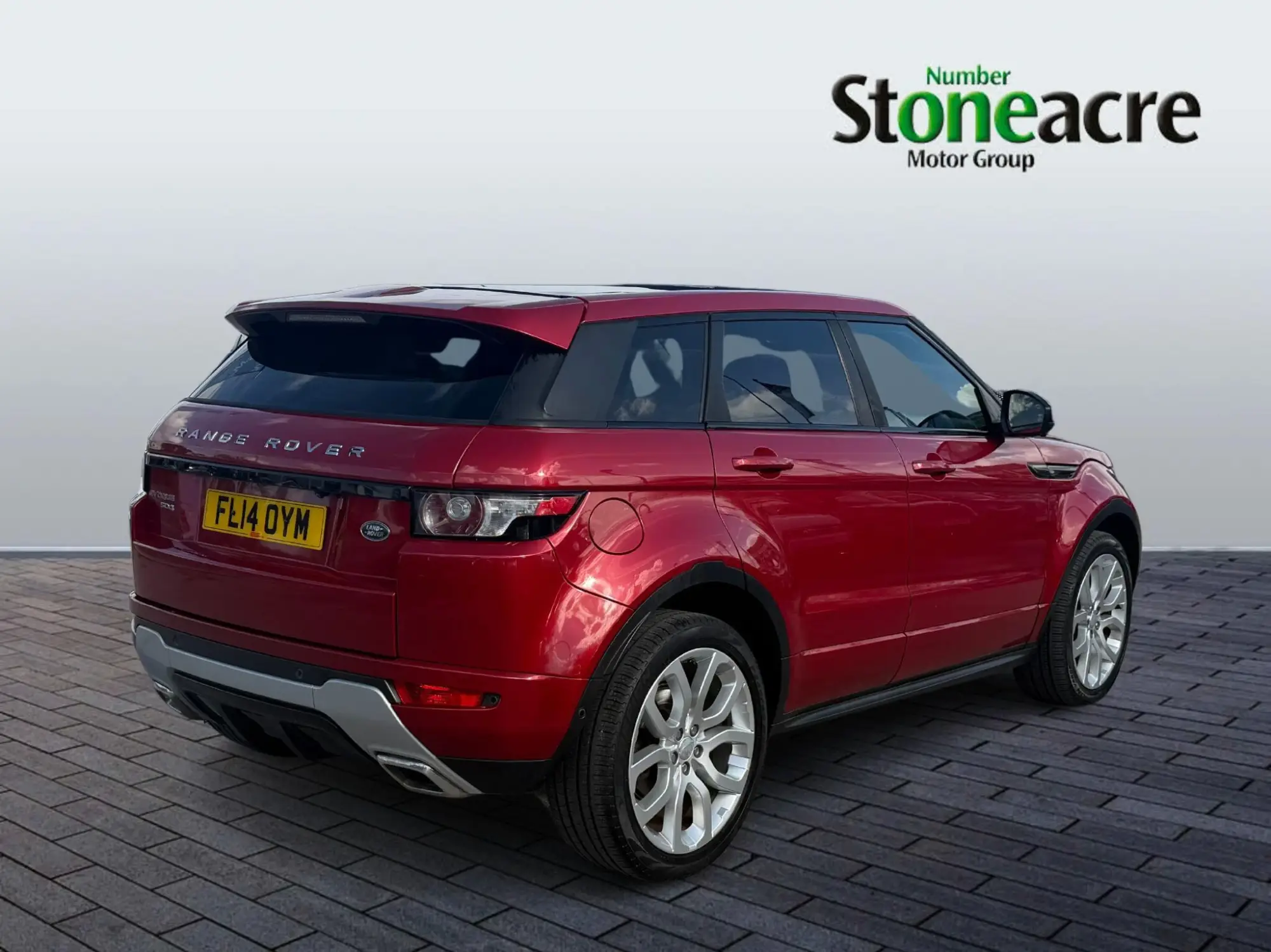 Land Rover Range Rover Evoque 2.2 SD4 Dynamic 4WD Euro 5 (s/s) 5dr FL14OYM Image 3