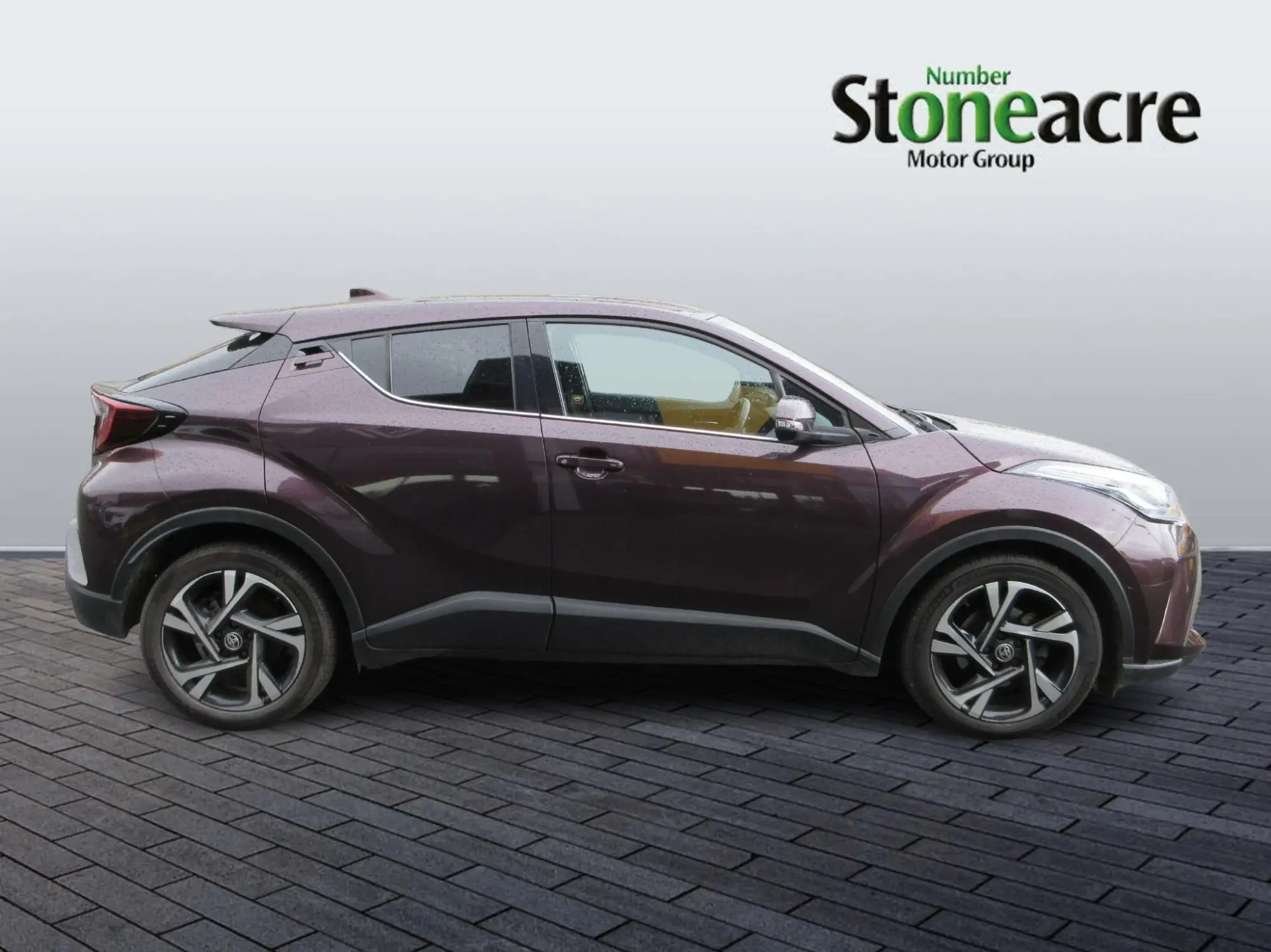 Toyota C-HR Self-Charging Hybrid 1.8 Hybrid Design 5dr CVT FD72NYT Image 2