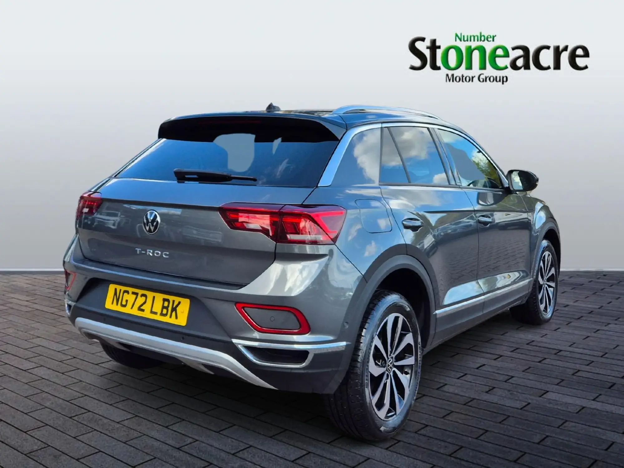 Volkswagen T-Roc 1.0 TSI Style Euro 6 (s/s) 5dr NG72LBK Image 3