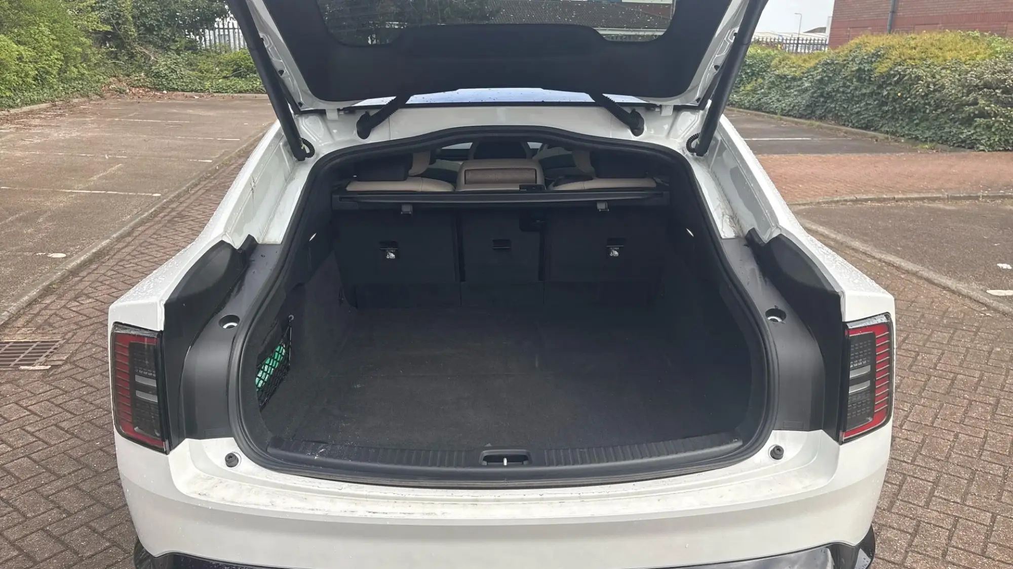 Volvo ES90 Image 13