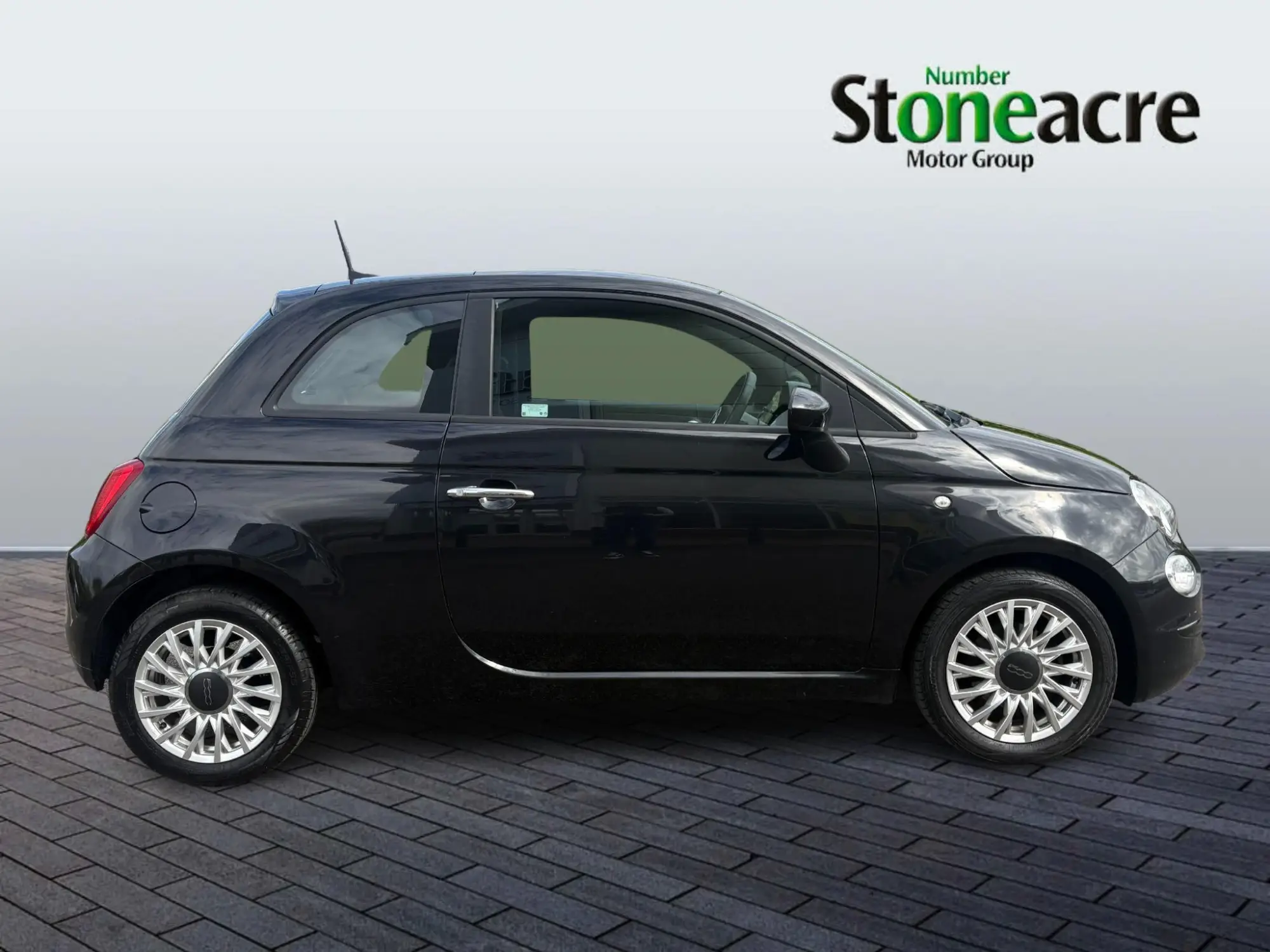 Fiat 500 1.0 Mild Hybrid Lounge 3dr WO21AHC Image 2