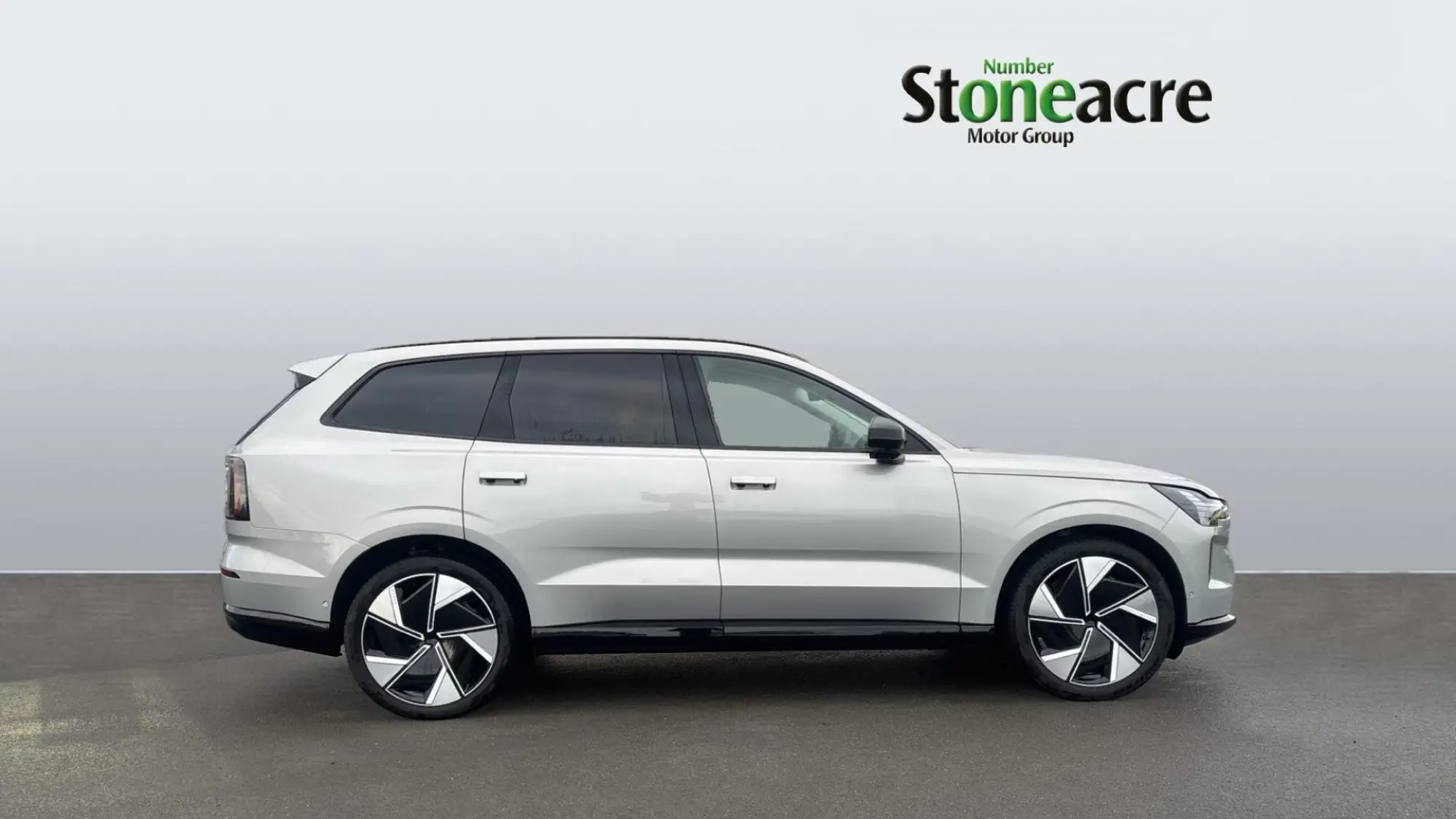 Volvo EX90 Twin Performance 111kWh Ultra Auto 4WD 5dr FY75ZMO Image 3