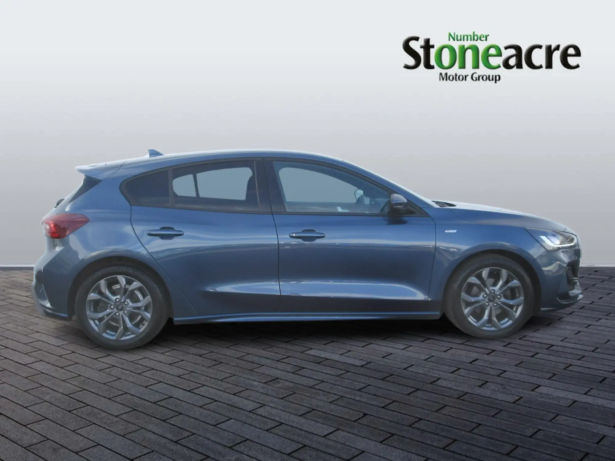 Ford Focus 1.0T EcoBoost MHEV ST-Line DCT Euro 6 (s/s) 5dr GV72XXW Image 2