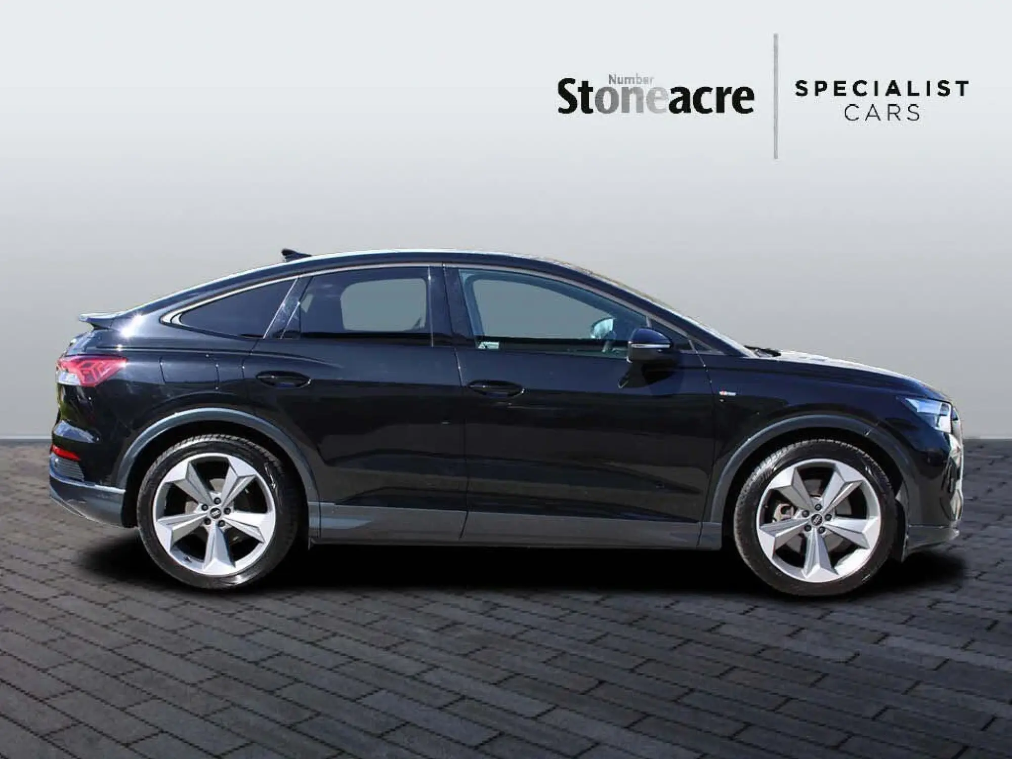 Audi Q4 e-tron 55 Black Edition Sportback Auto quattro 5dr 82kWh YG74SXY Image 2