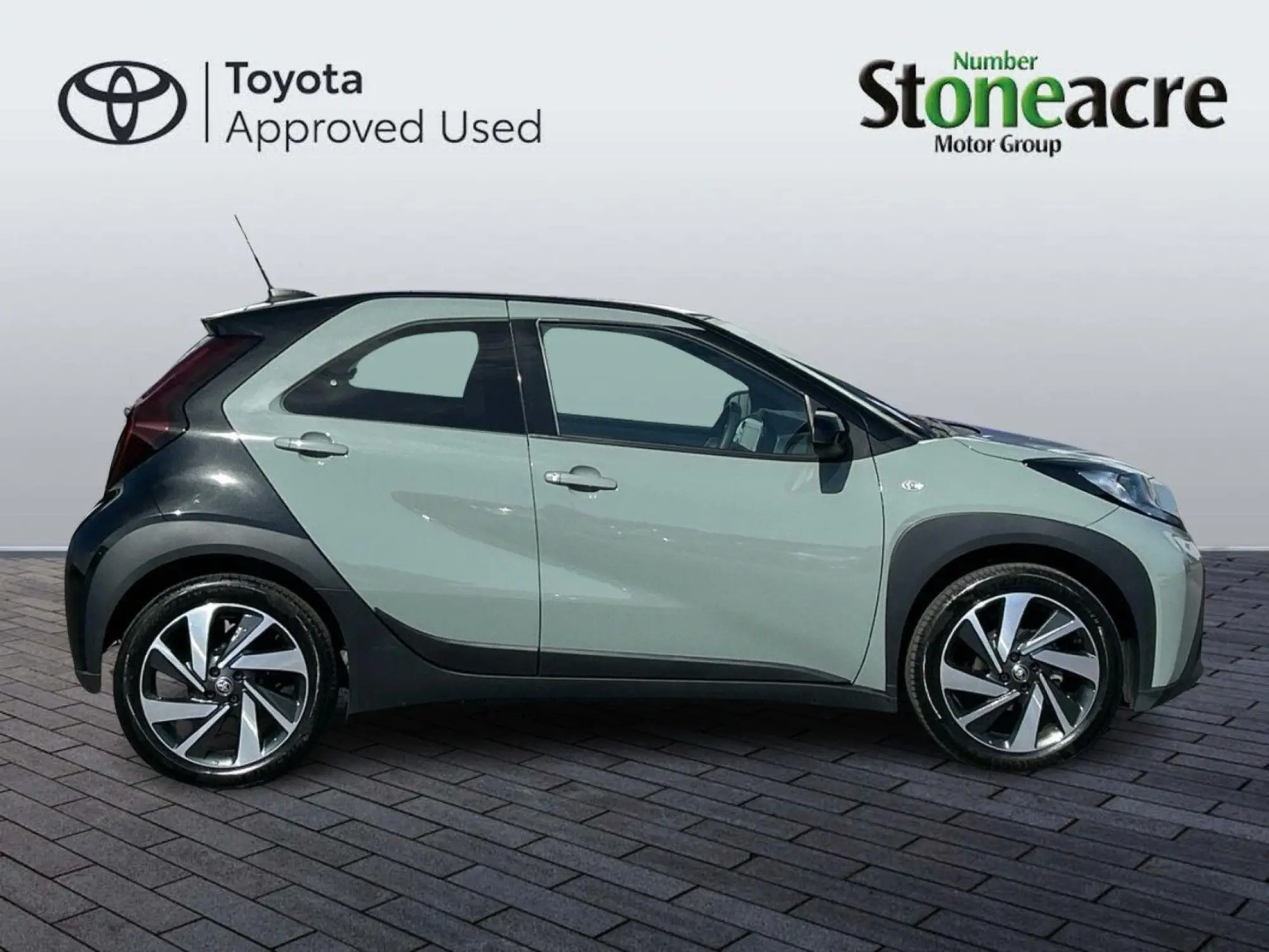 Toyota Aygo X 1.0 VVT-i Edge x-shift Euro 6 (s/s) 5dr ND25ZRJ Image 2