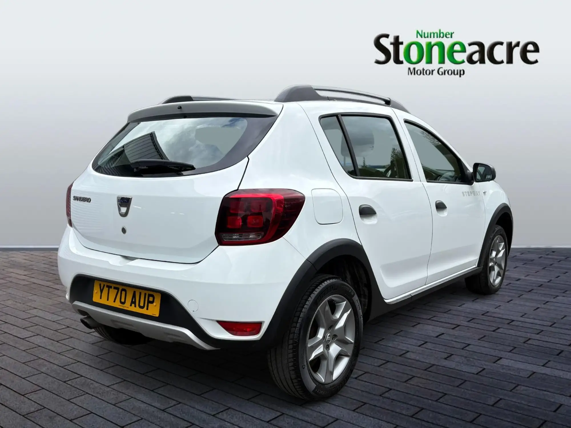 Dacia Sandero Stepway 0.9 TCe Essential 5dr YT70AUP Image 3