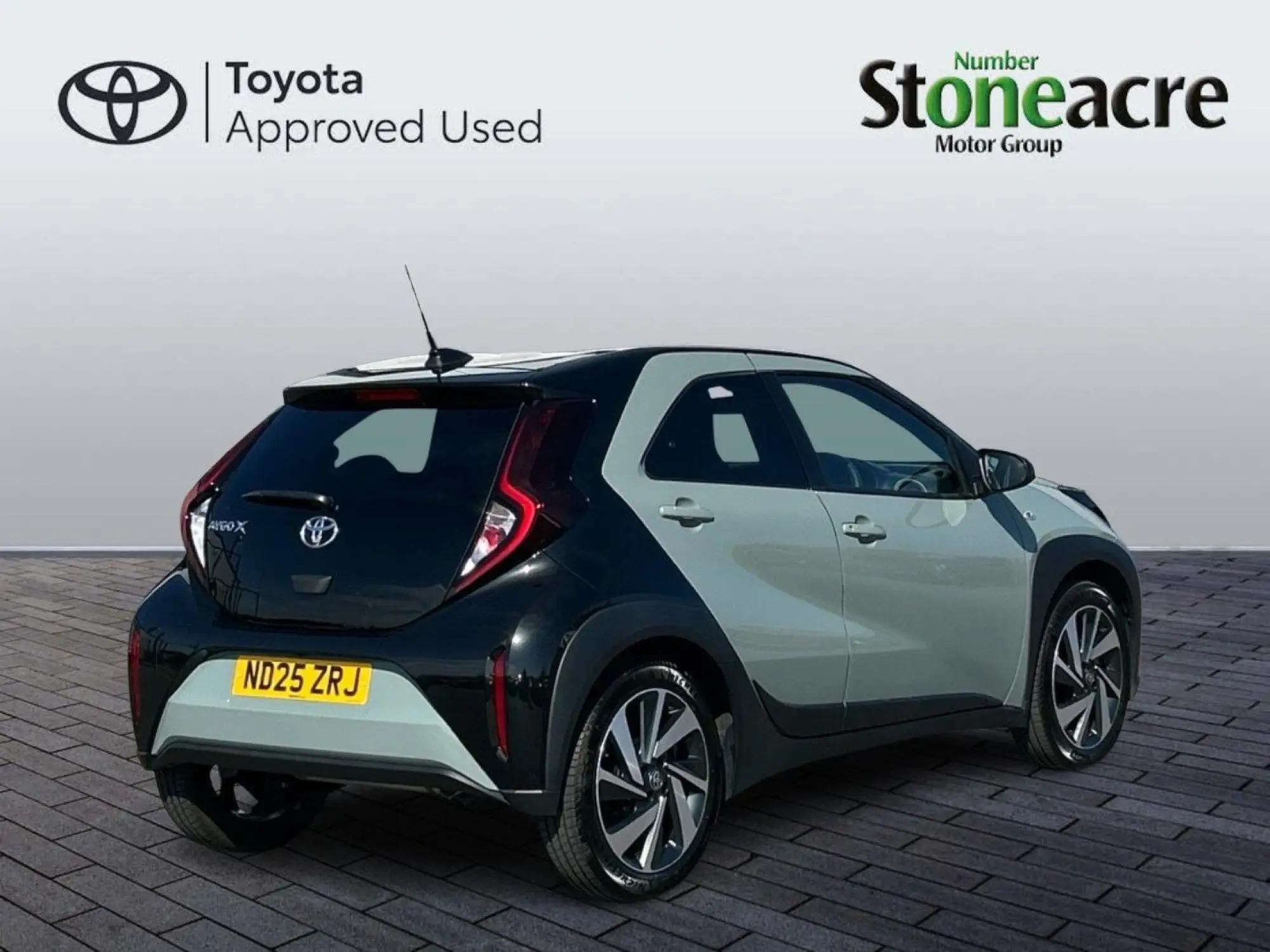 Toyota Aygo X 1.0 VVT-i Edge x-shift Euro 6 (s/s) 5dr ND25ZRJ Image 3