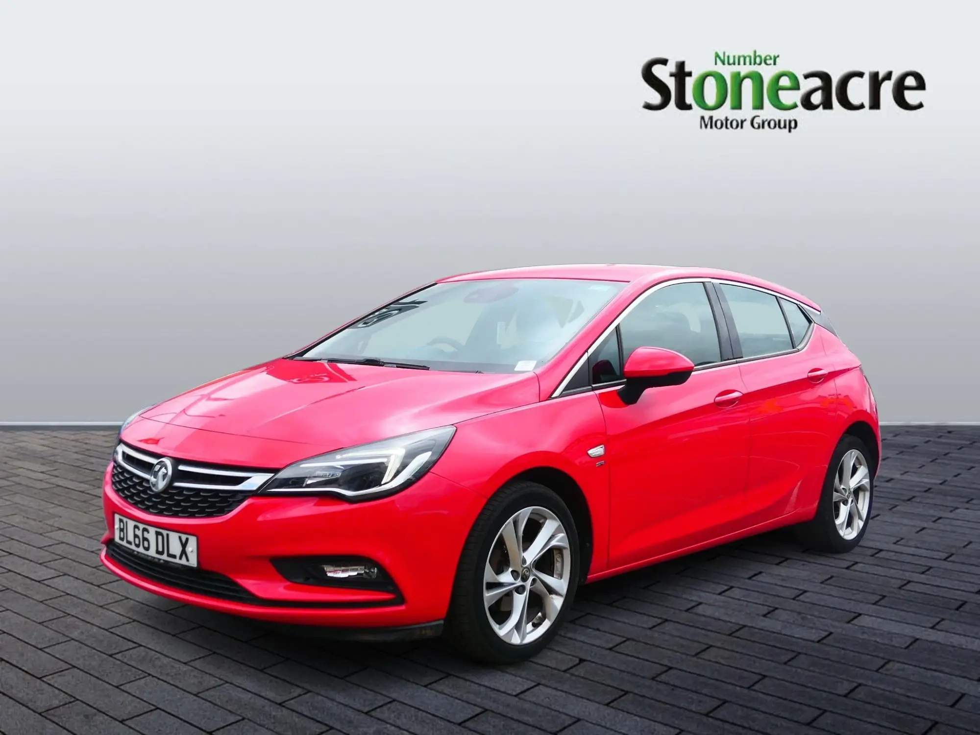 Vauxhall Astra 1.4i Turbo SRi Hatchback 5dr Petrol Manual Euro 6 (150 ps) BL66DLX Image 3