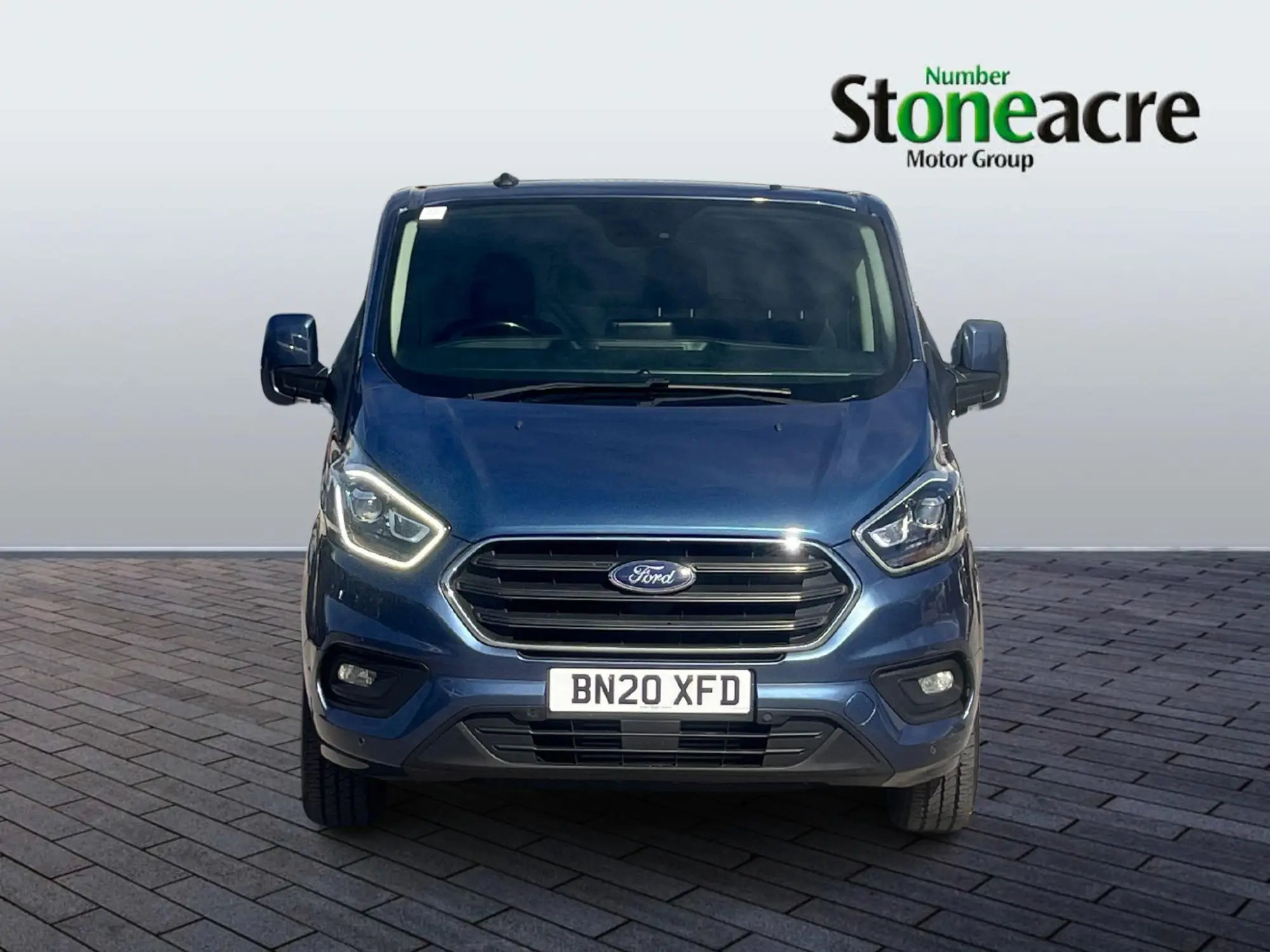 Ford Transit Custom Image 2