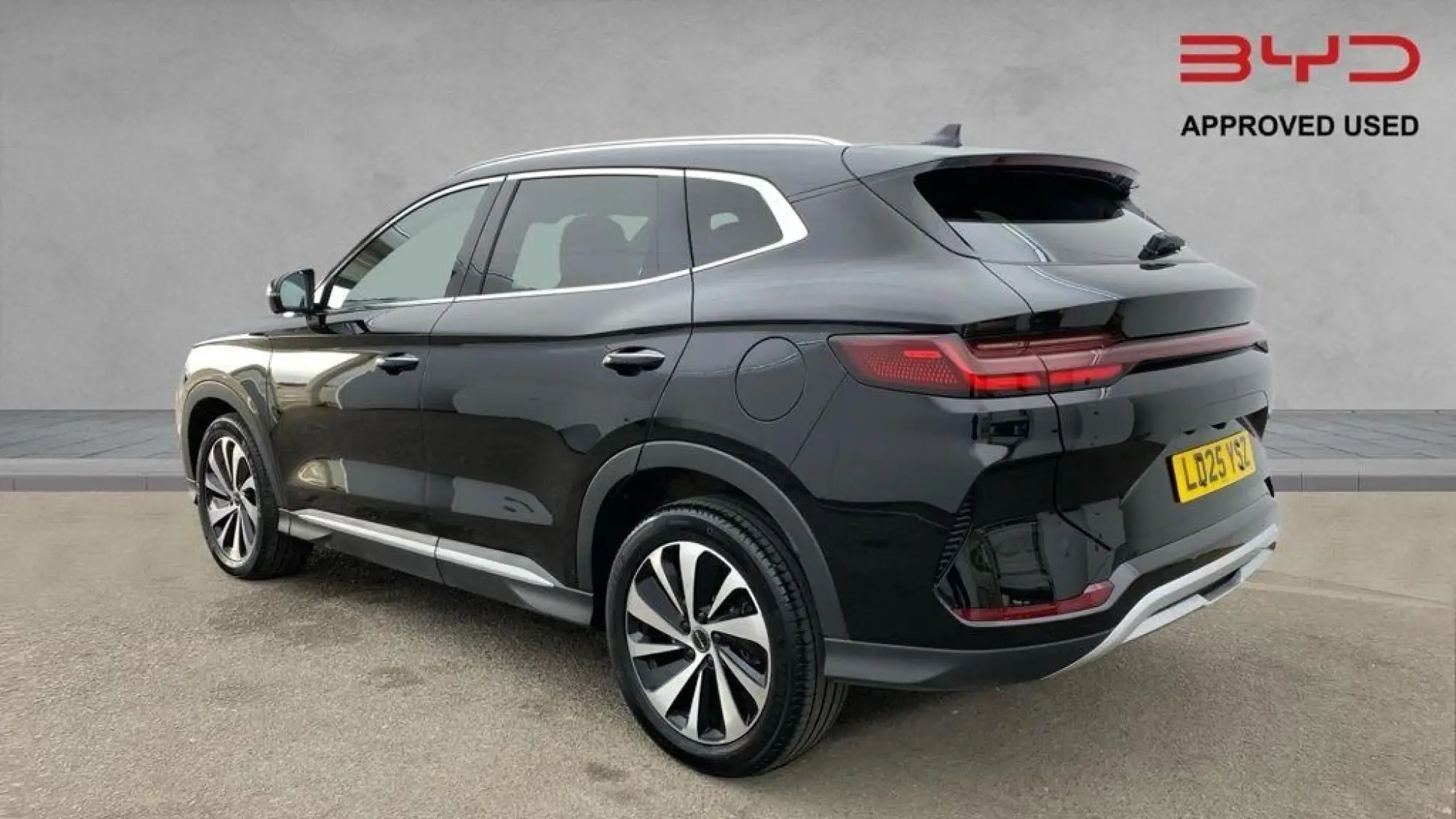 BYD Seal U 1.5 DM-i 18.3kWh Boost CVT Auto Euro 6 (s/s) 5dr LD25YSZ Image 2