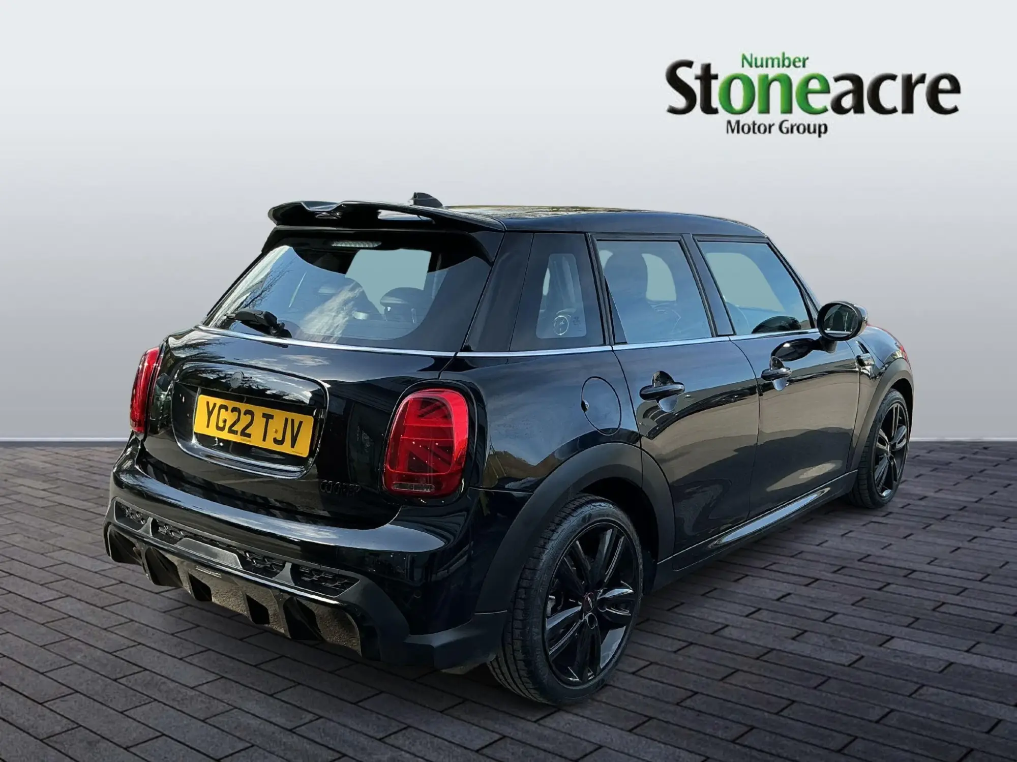 MINI Hatch Image 3