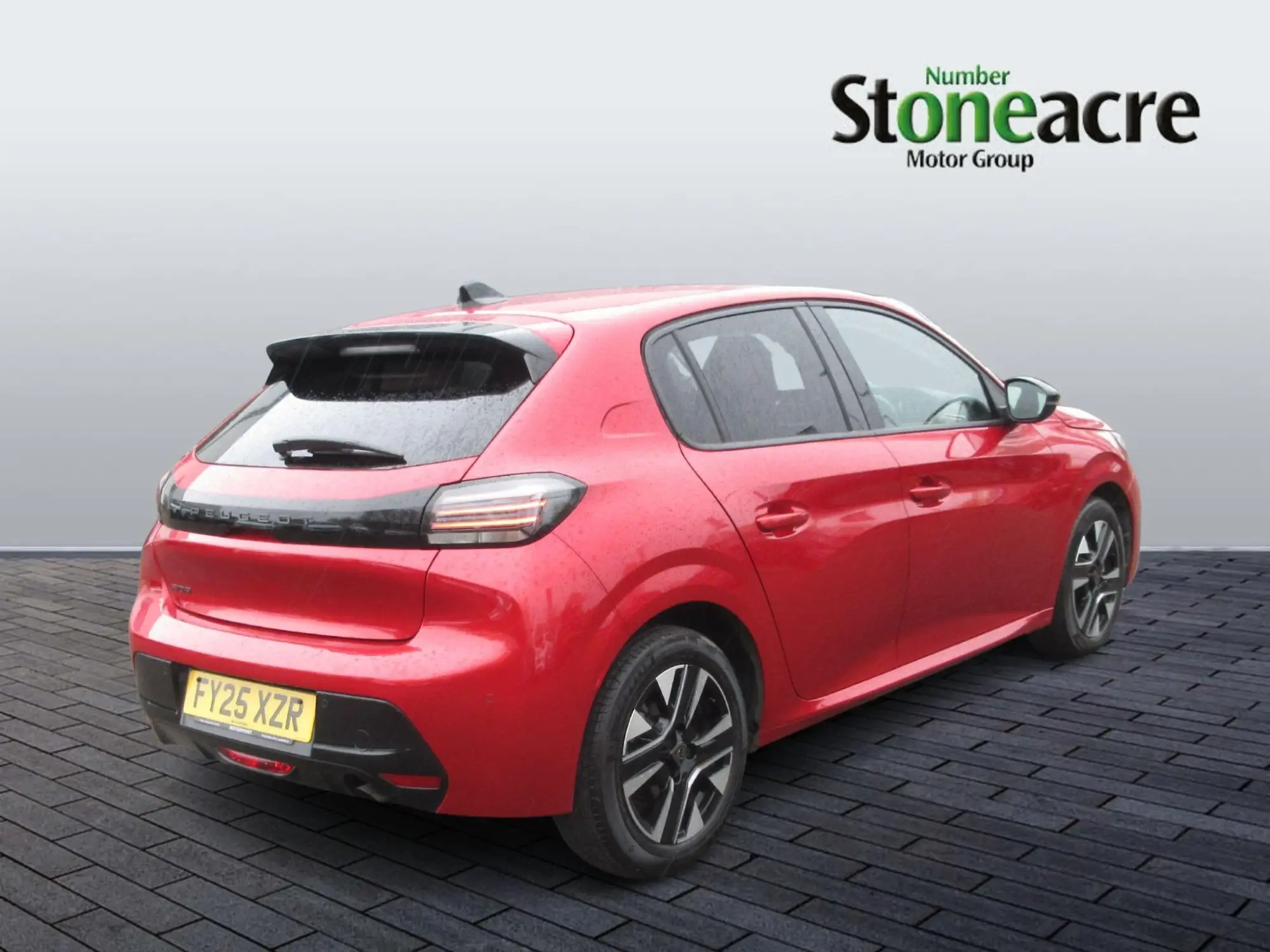 Peugeot 208 Image 3