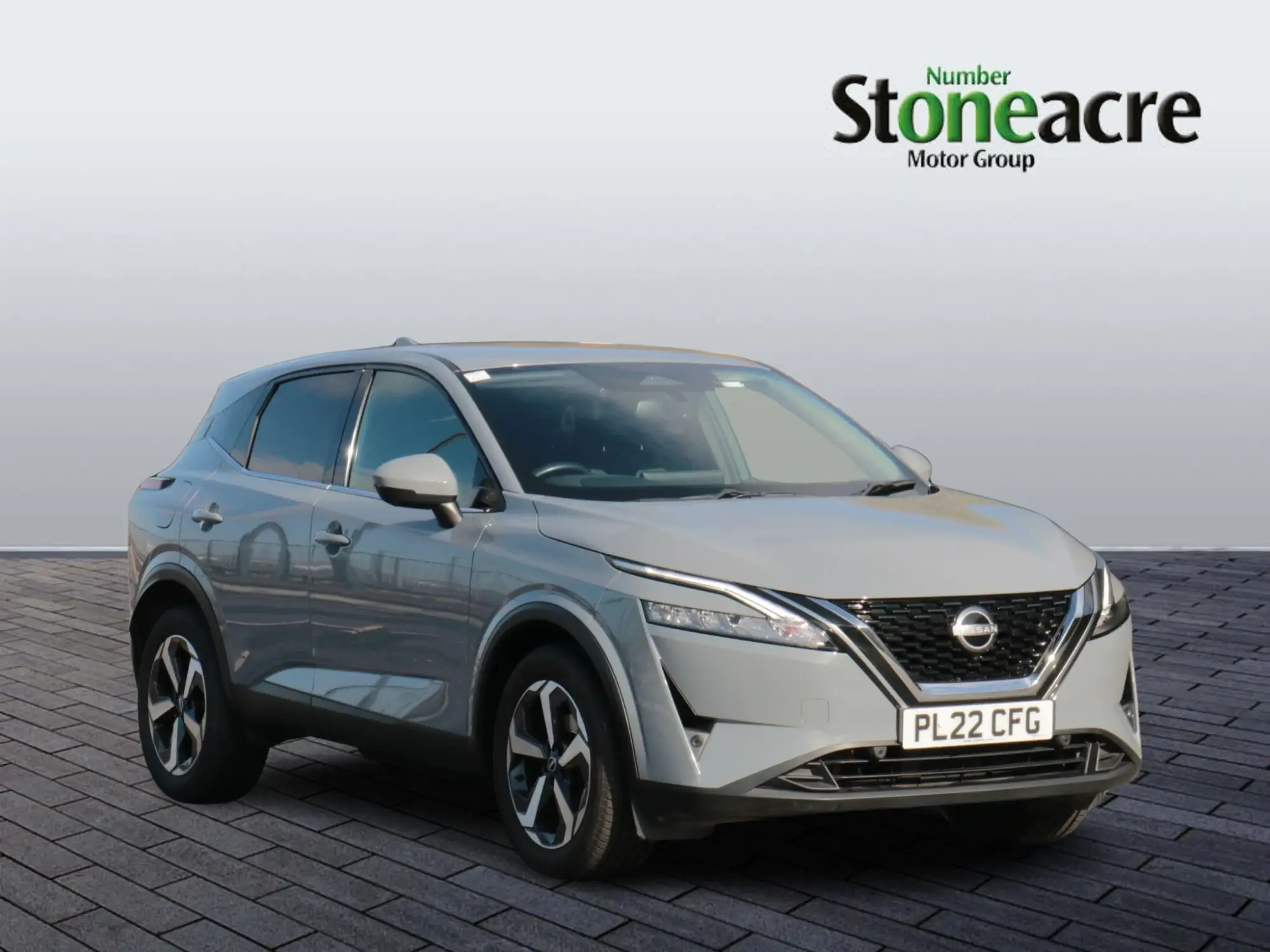 Nissan Qashqai 1.3 DIG-T MHEV N-Connecta XTRON Euro 6 (s/s) 5dr PL22CFG Image 1