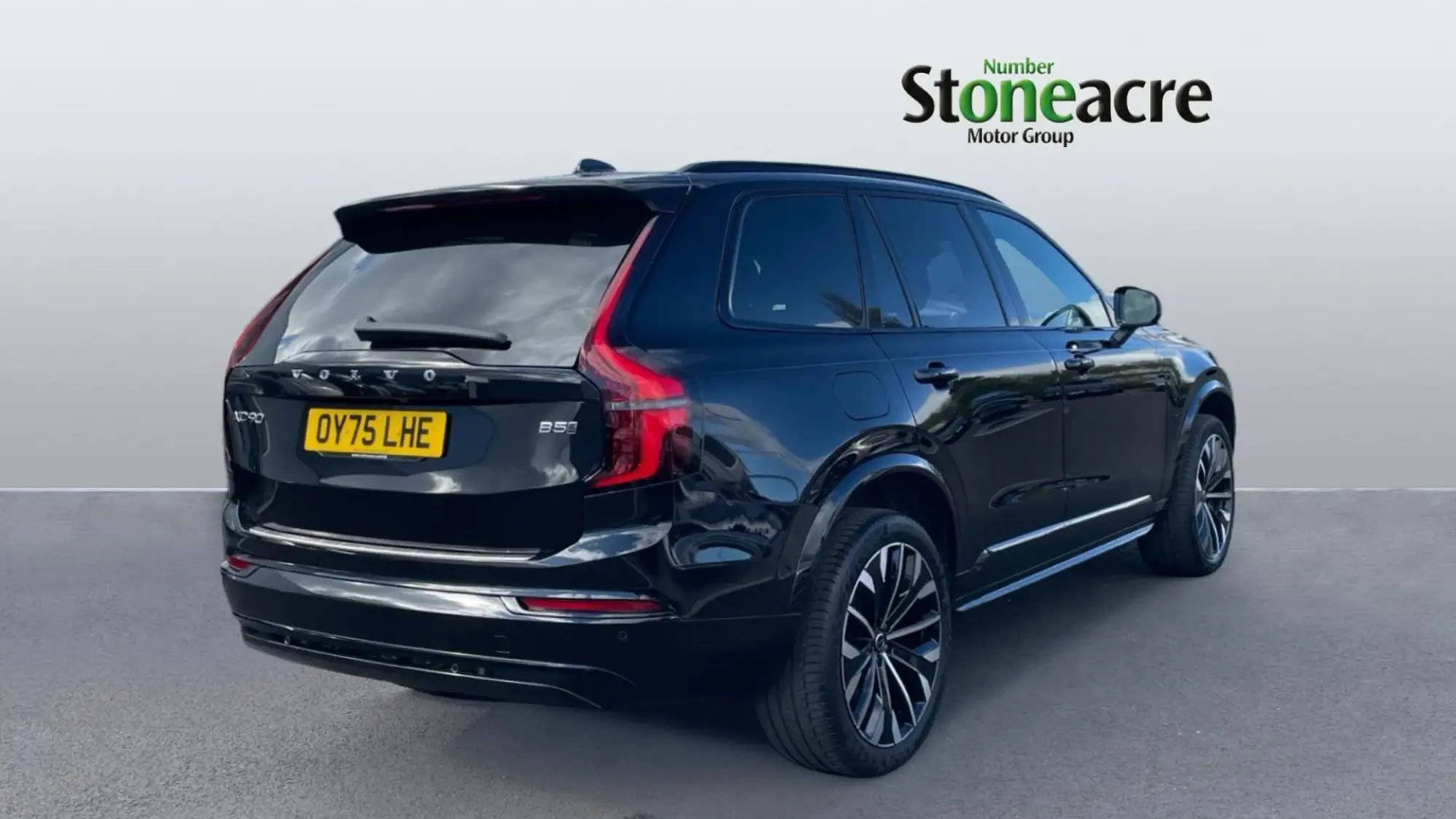 Volvo XC90 2.0 B5 MHEV Ultra Dark Auto 4WD Euro 6 (s/s) 5dr OY75LHE Image 2