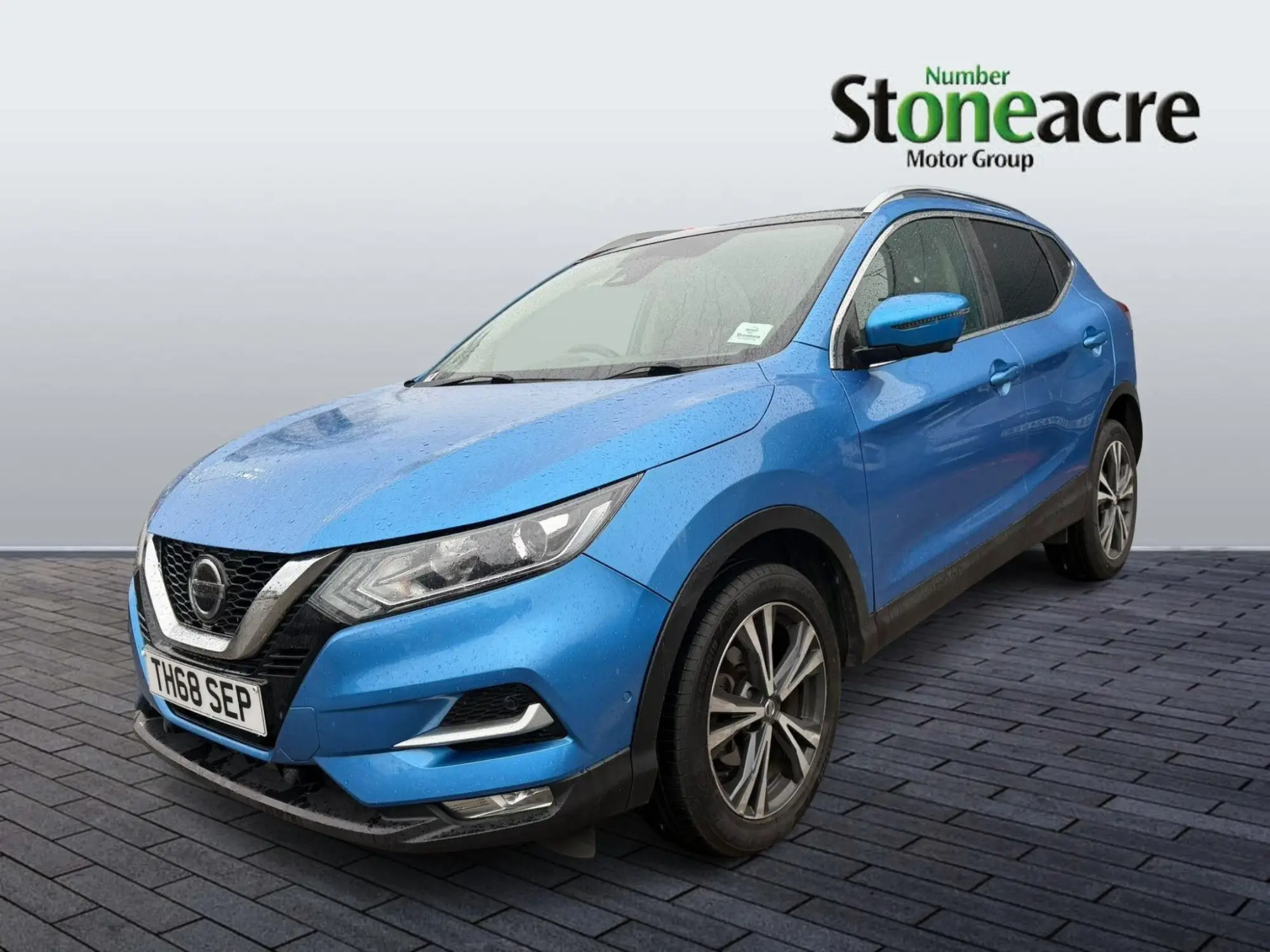 Nissan Qashqai 1.3 DiG-T N-Connecta 5dr FY68BKK Image 3
