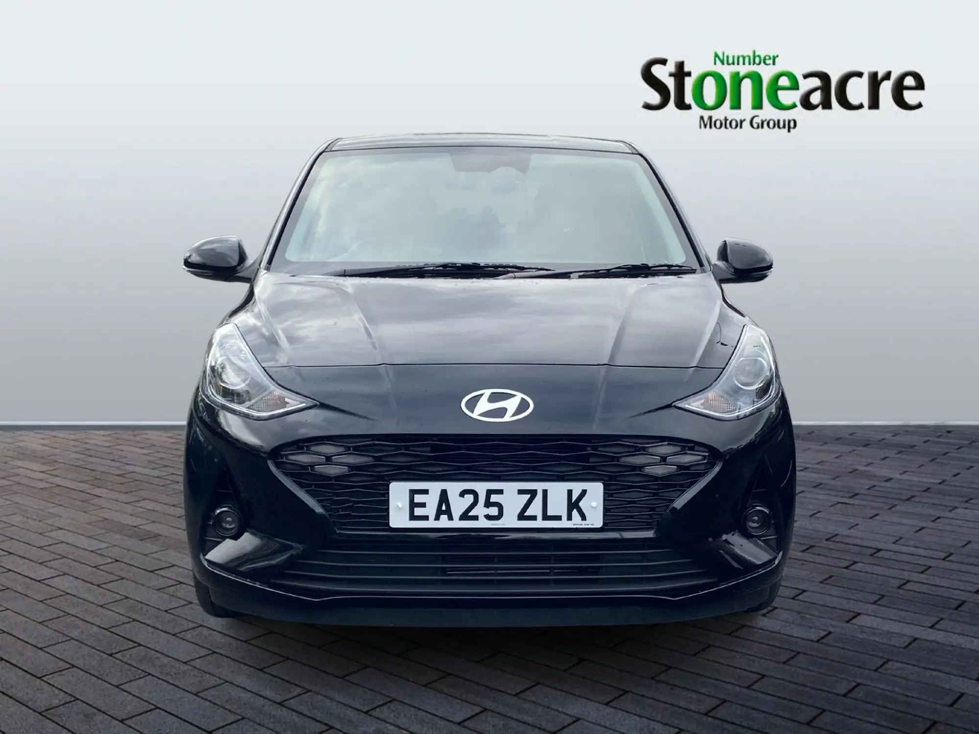 Hyundai i10 Image 2