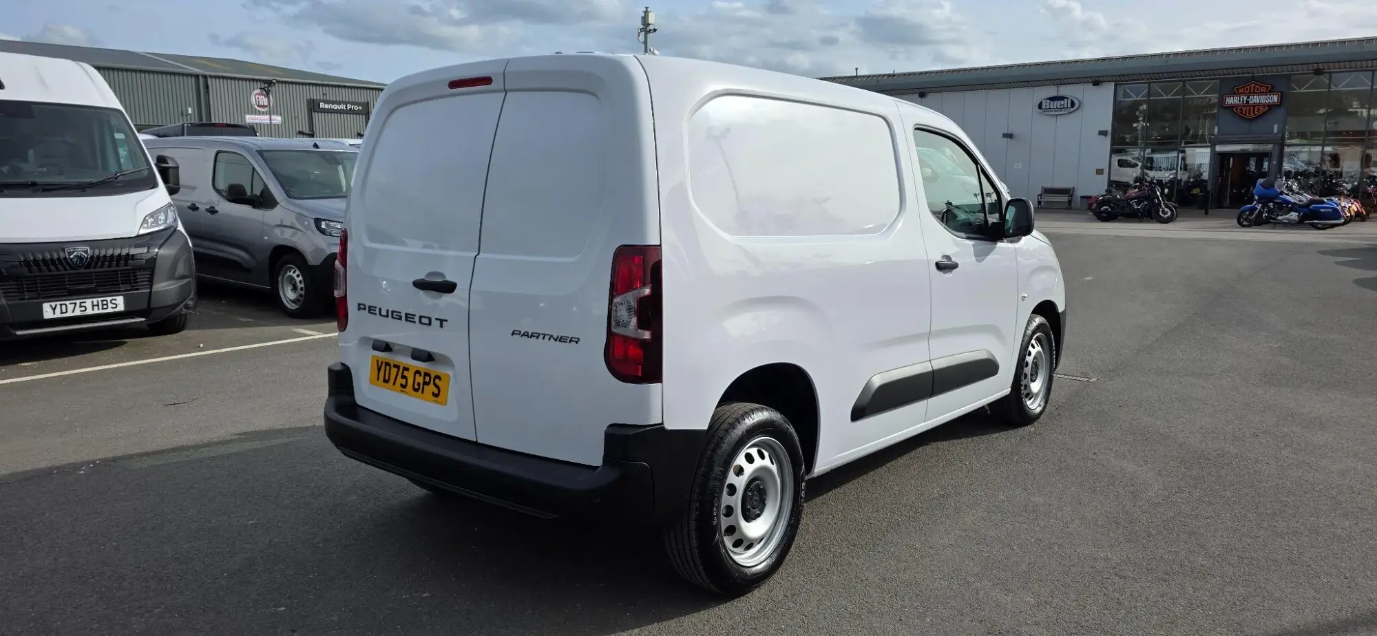 Peugeot Partner 1.5 BlueHDi 1000 Professional Standard Panel Van SWB Euro 6 (s/s) 5dr YD75GPS Image 3