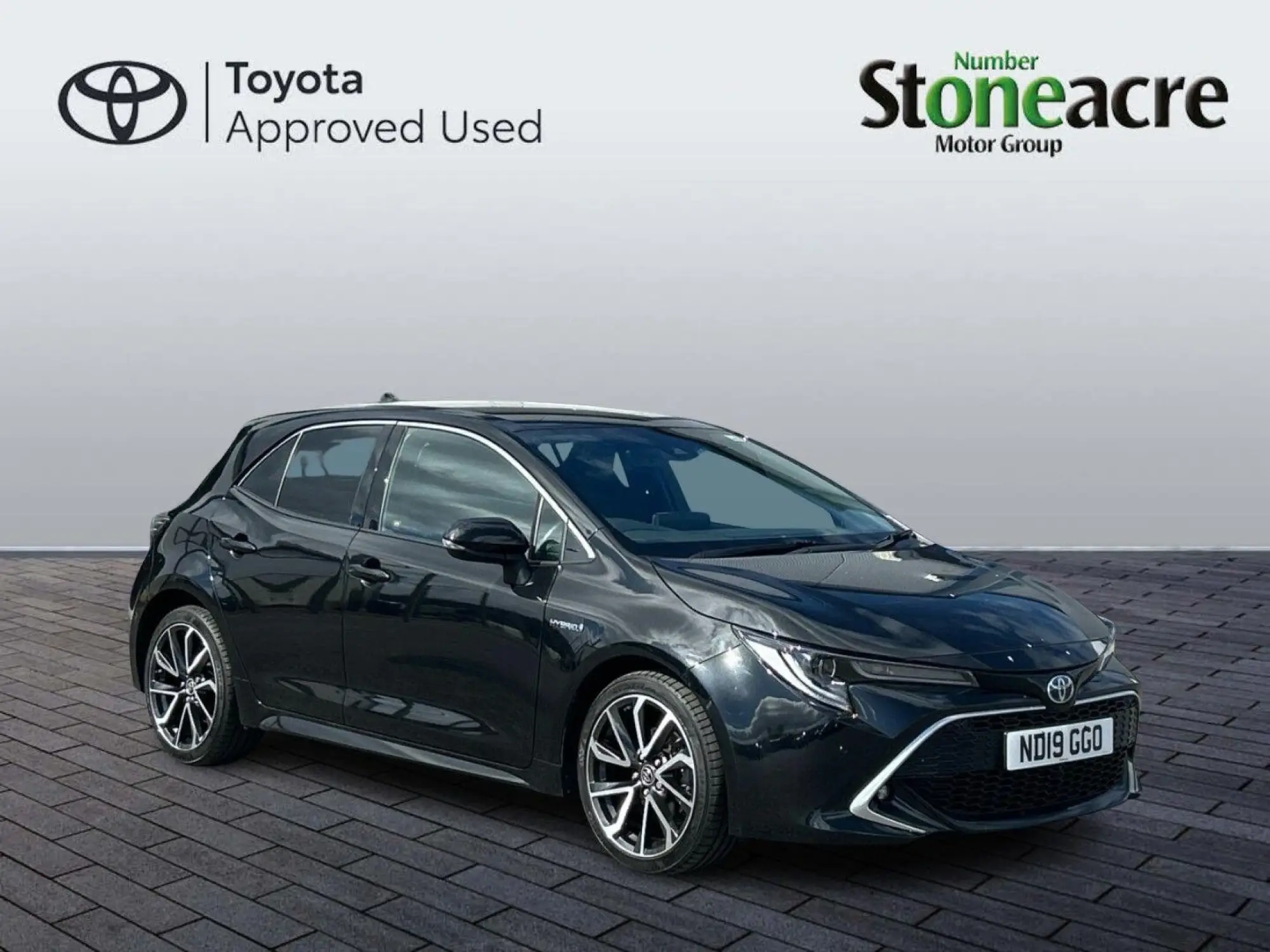 Toyota Corolla Hatchback 1.8 VVT-i Hybrid Excel 5dr CVT ND19GGO Image 1