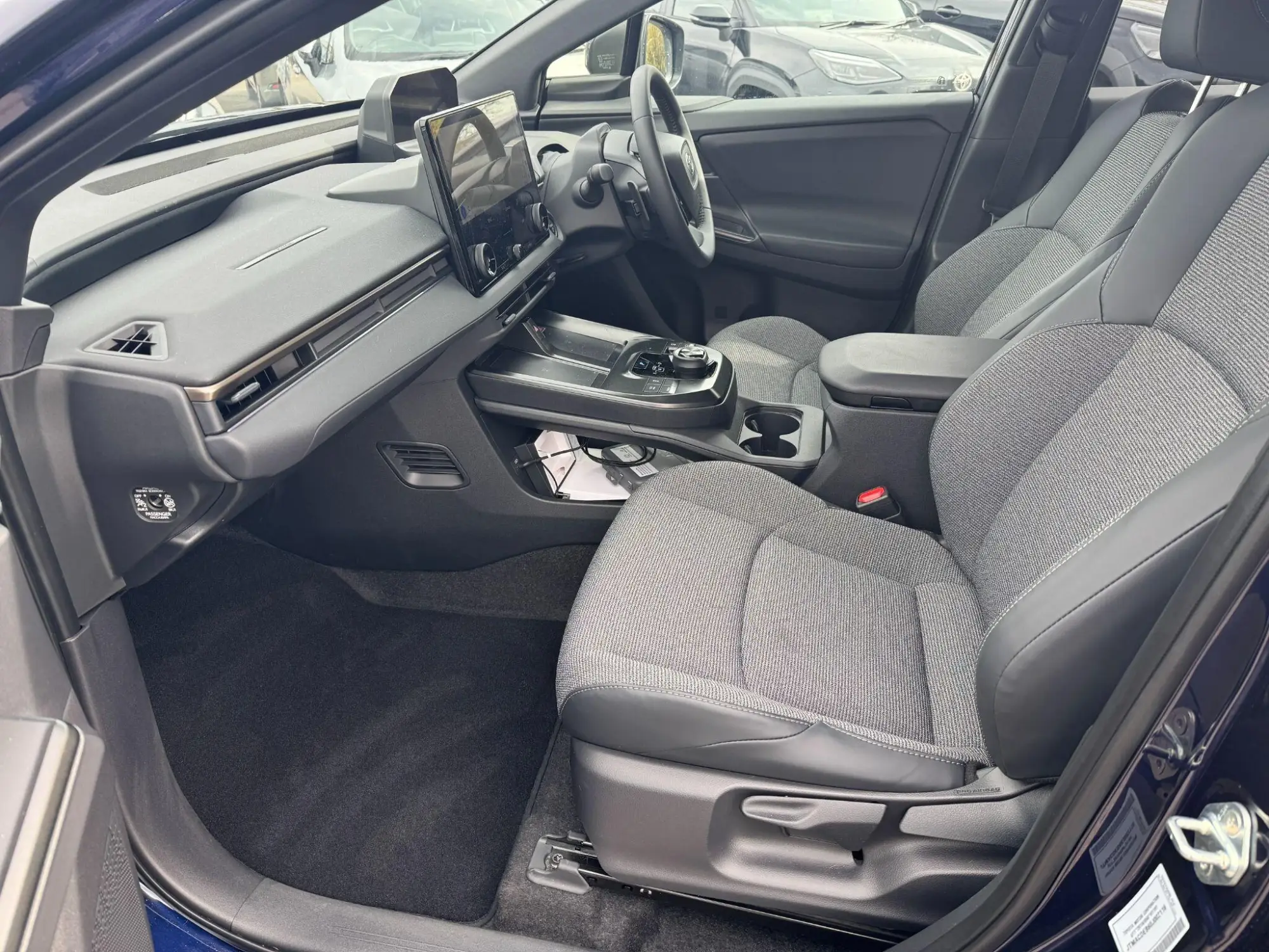 Toyota bZ4X Image 13