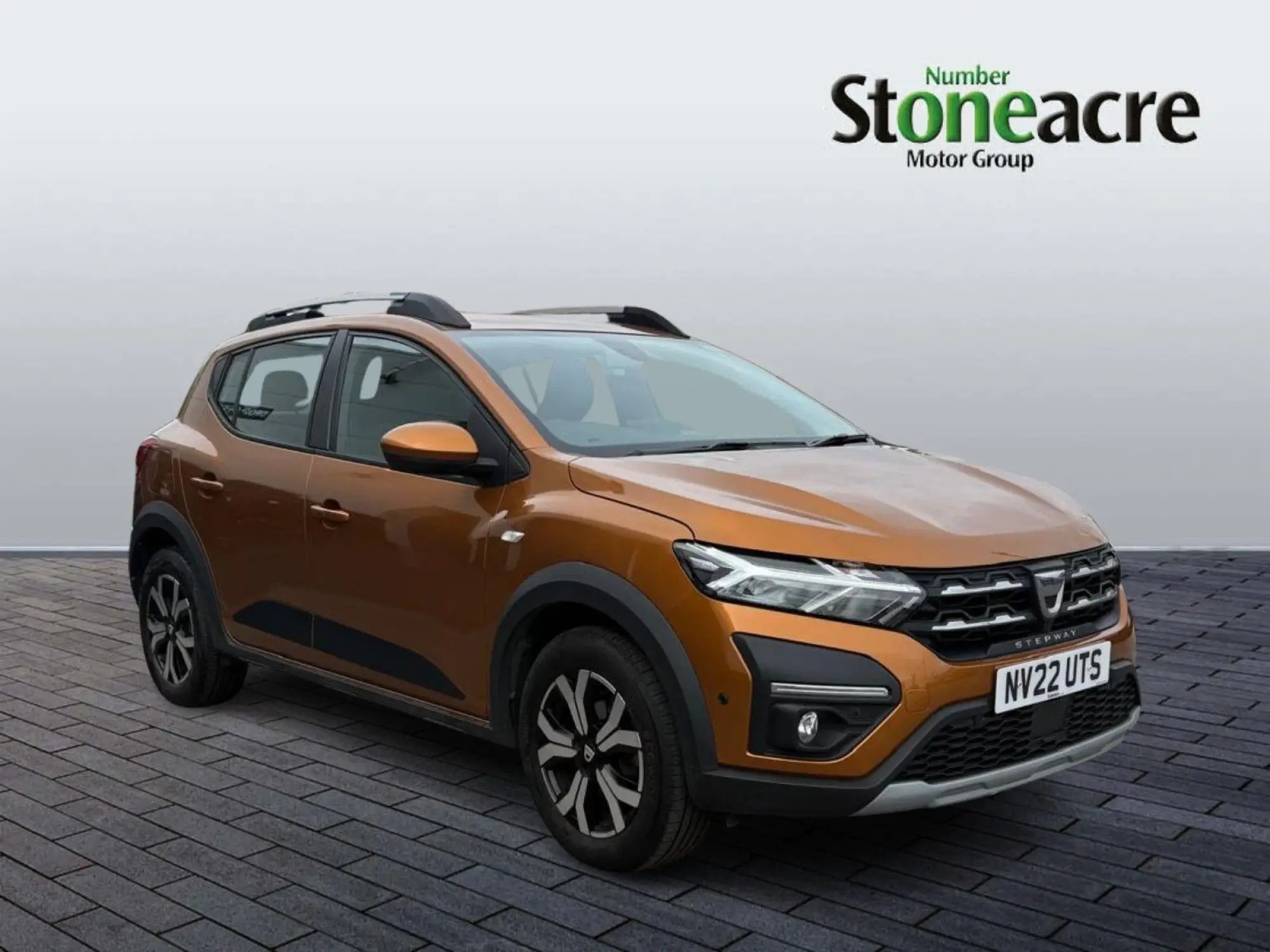 Dacia Sandero Stepway Stepway Prestige TCe 90 Auto NV22UTS Image 1