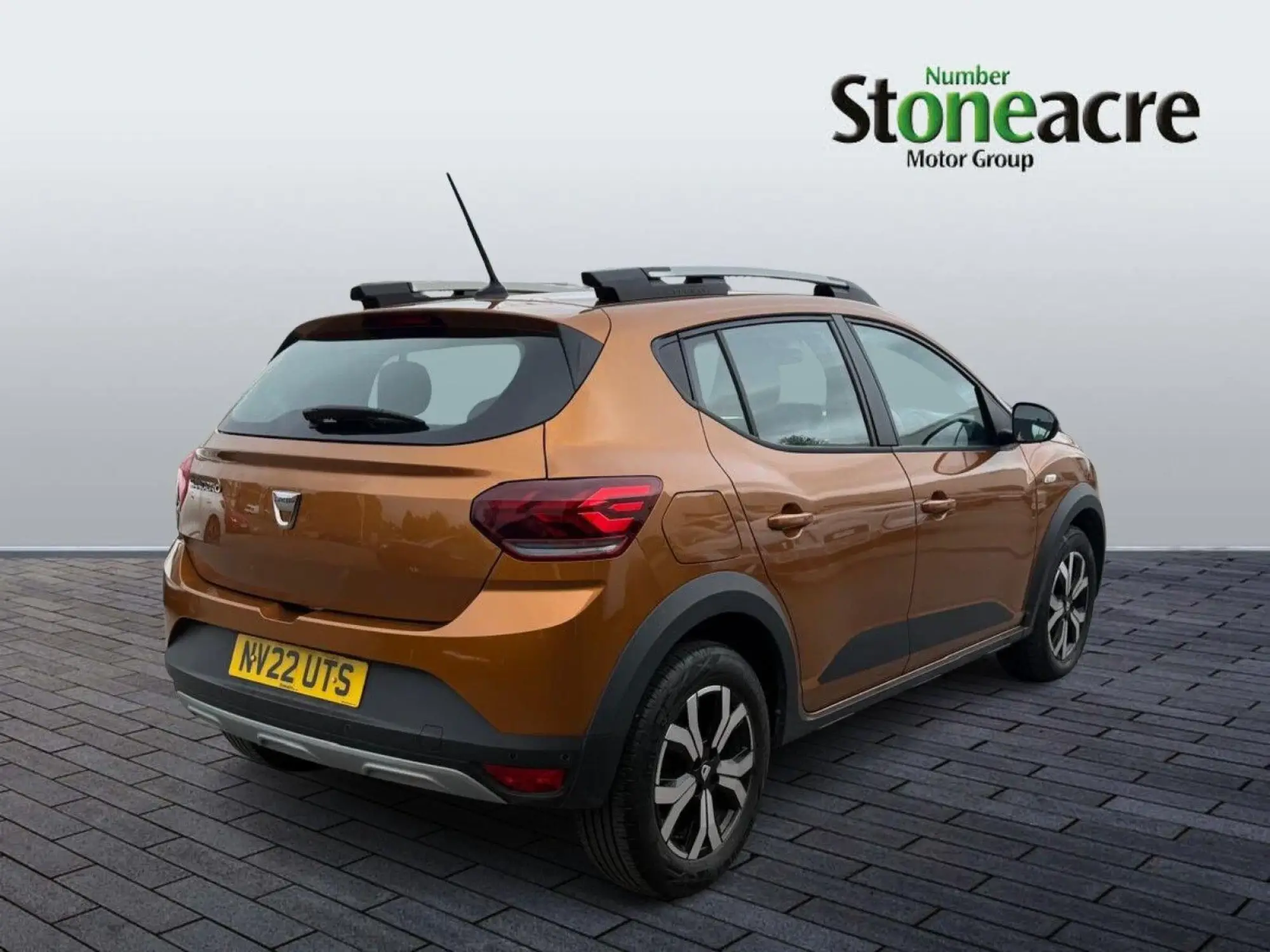 Dacia Sandero Stepway Stepway Prestige TCe 90 Auto NV22UTS Image 3