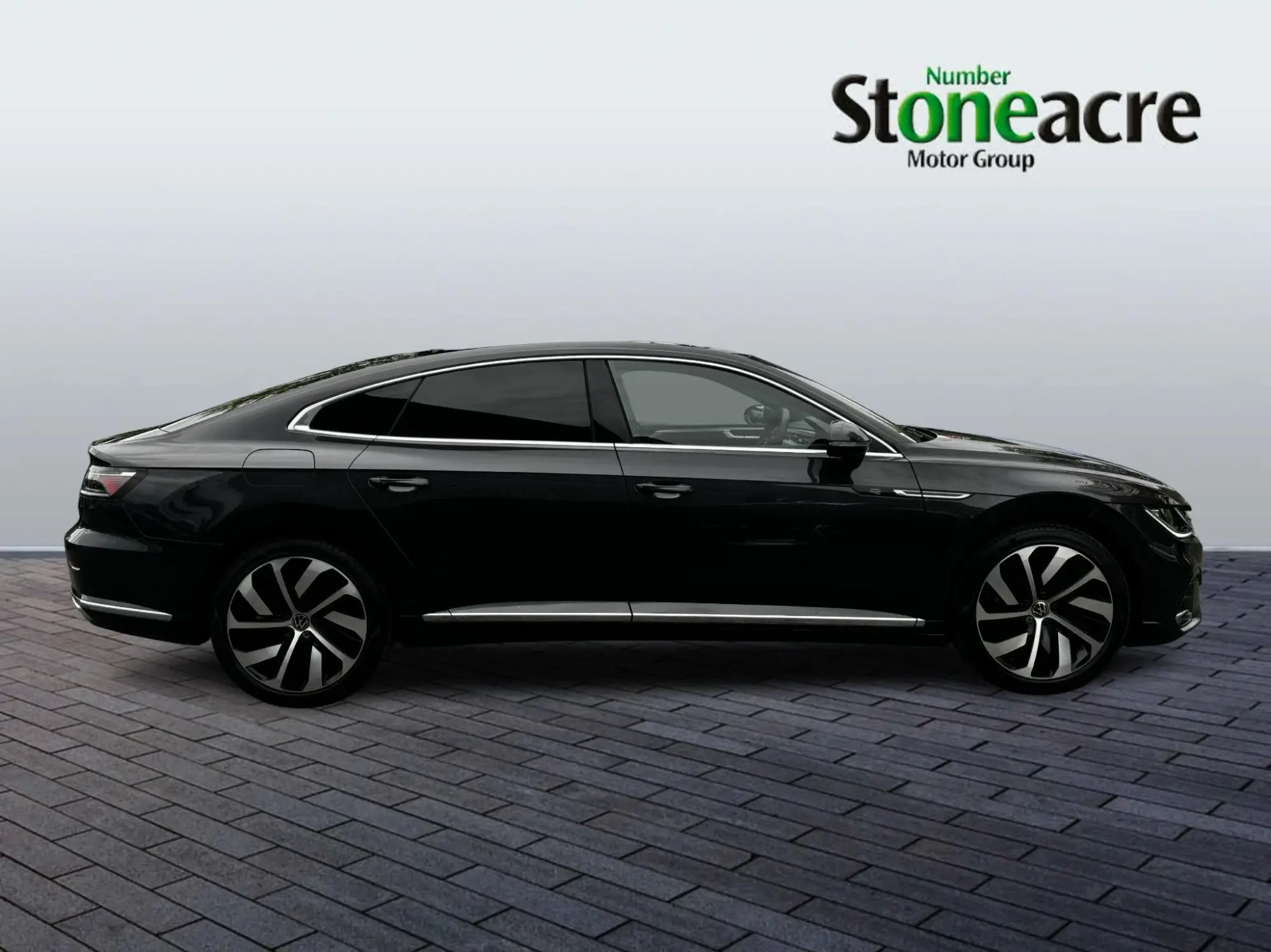 Volkswagen Arteon 2.0 TSI R-Line 5dr DSG DA71MXN Image 2