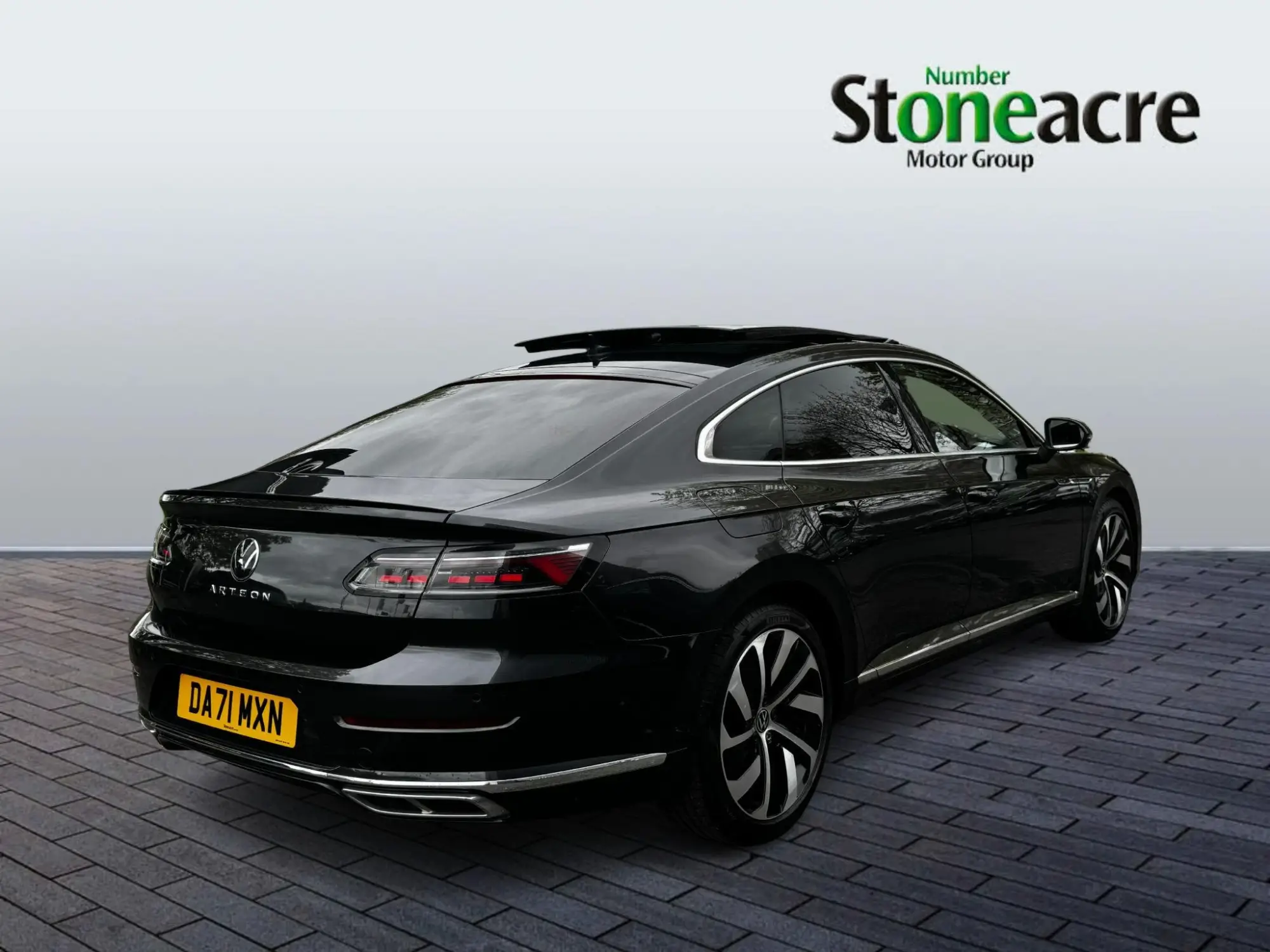 Volkswagen Arteon 2.0 TSI R-Line 5dr DSG DA71MXN Image 3
