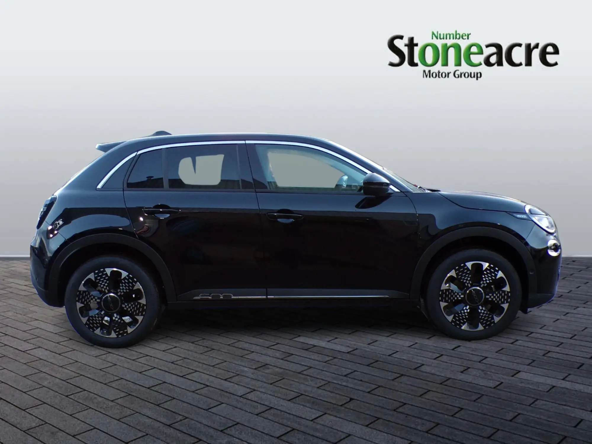 Fiat 600 1.2 MHEV La Prima e-DCT Euro 6 (s/s) 5dr FX75EVG Image 2