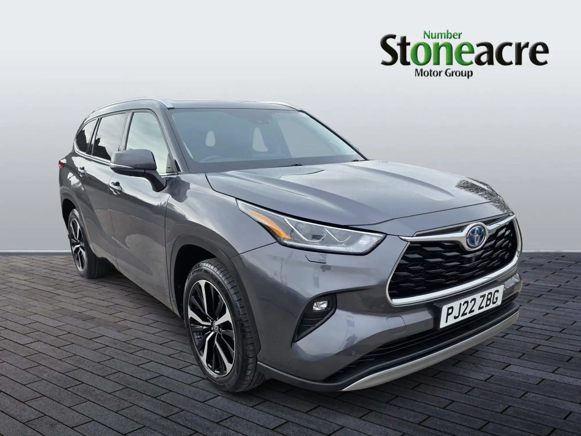 Toyota Highlander 2.5 VVT-h Excel SUV 5dr Petrol Hybrid CVT 4WD Euro 6 (s/s) (248 ps) PJ22ZBG Image 1